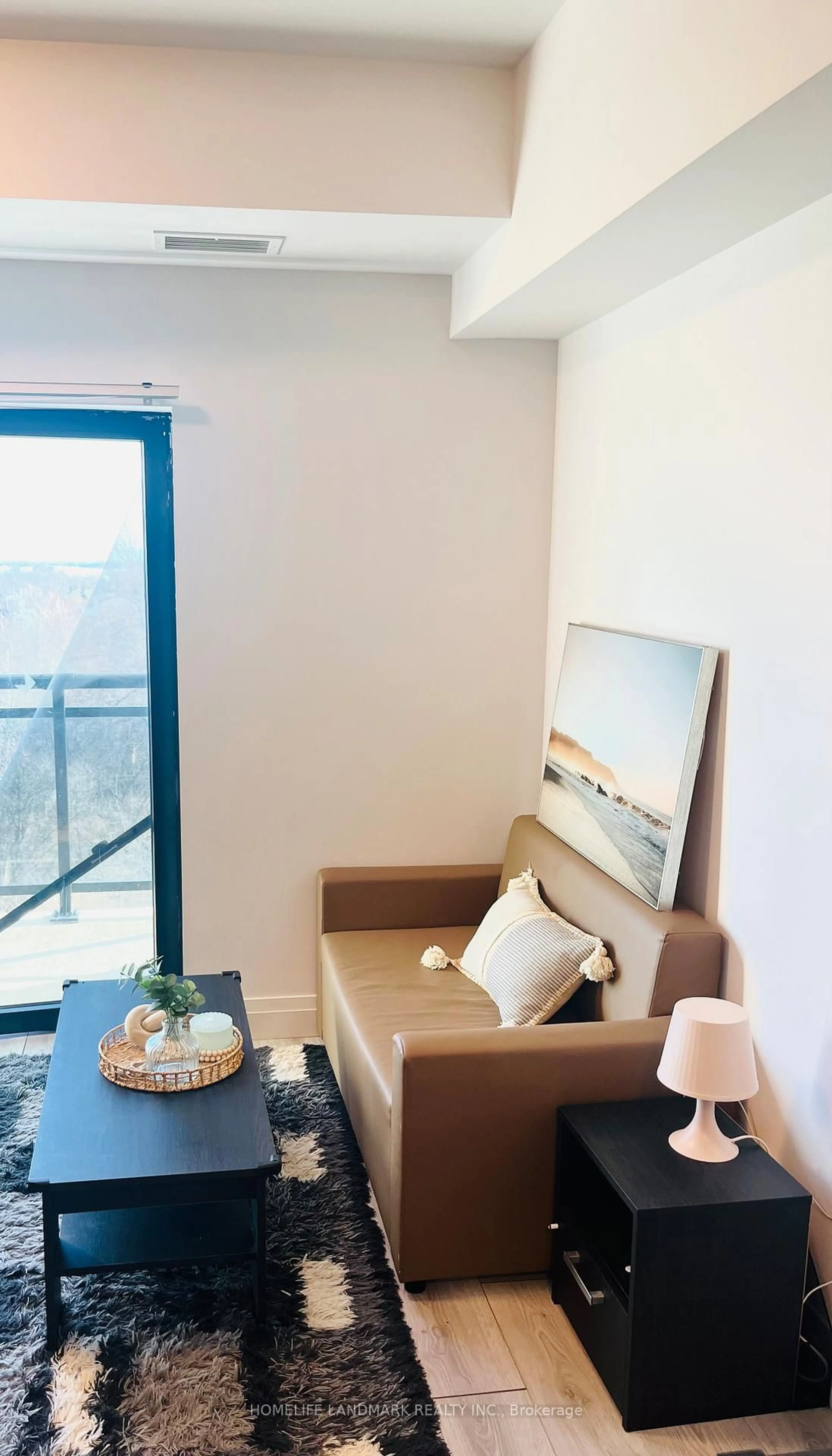 A pic of a room for 652 Princess St #804, Kingston Ontario K7K 1E5