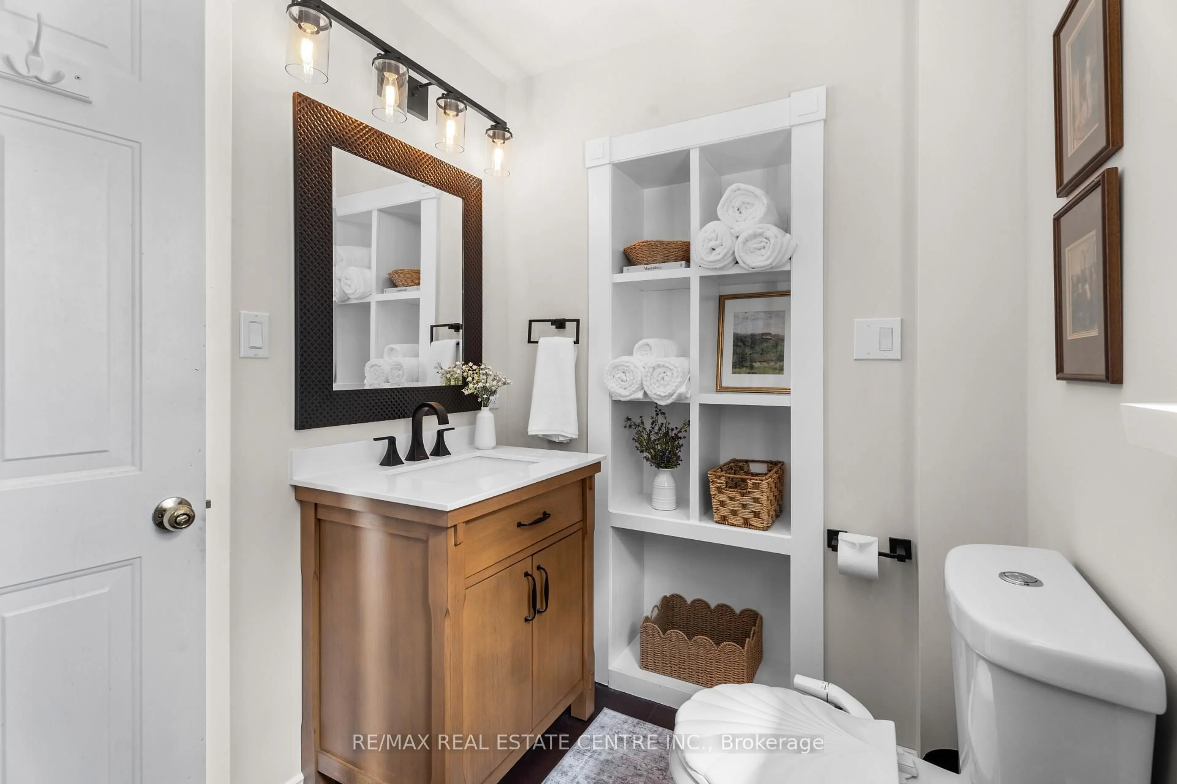 Contemporary bathroom, ceramic/tile floor for 160 Main St, Melancthon Ontario L0N 1J0