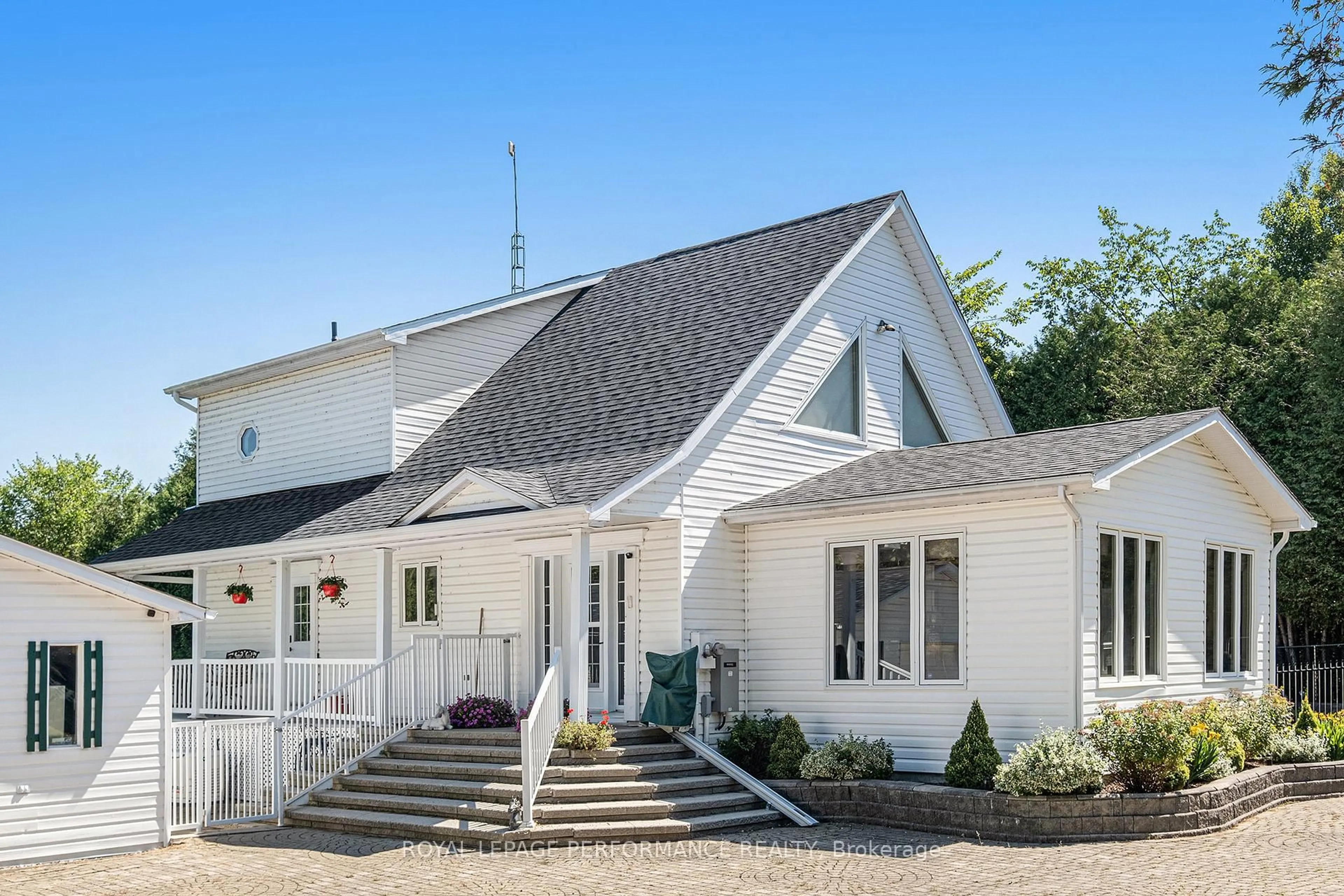 Home with vinyl exterior material, unknown for 3425 Kenyon Dam Rd, North Glengarry Ontario K0C 1A0