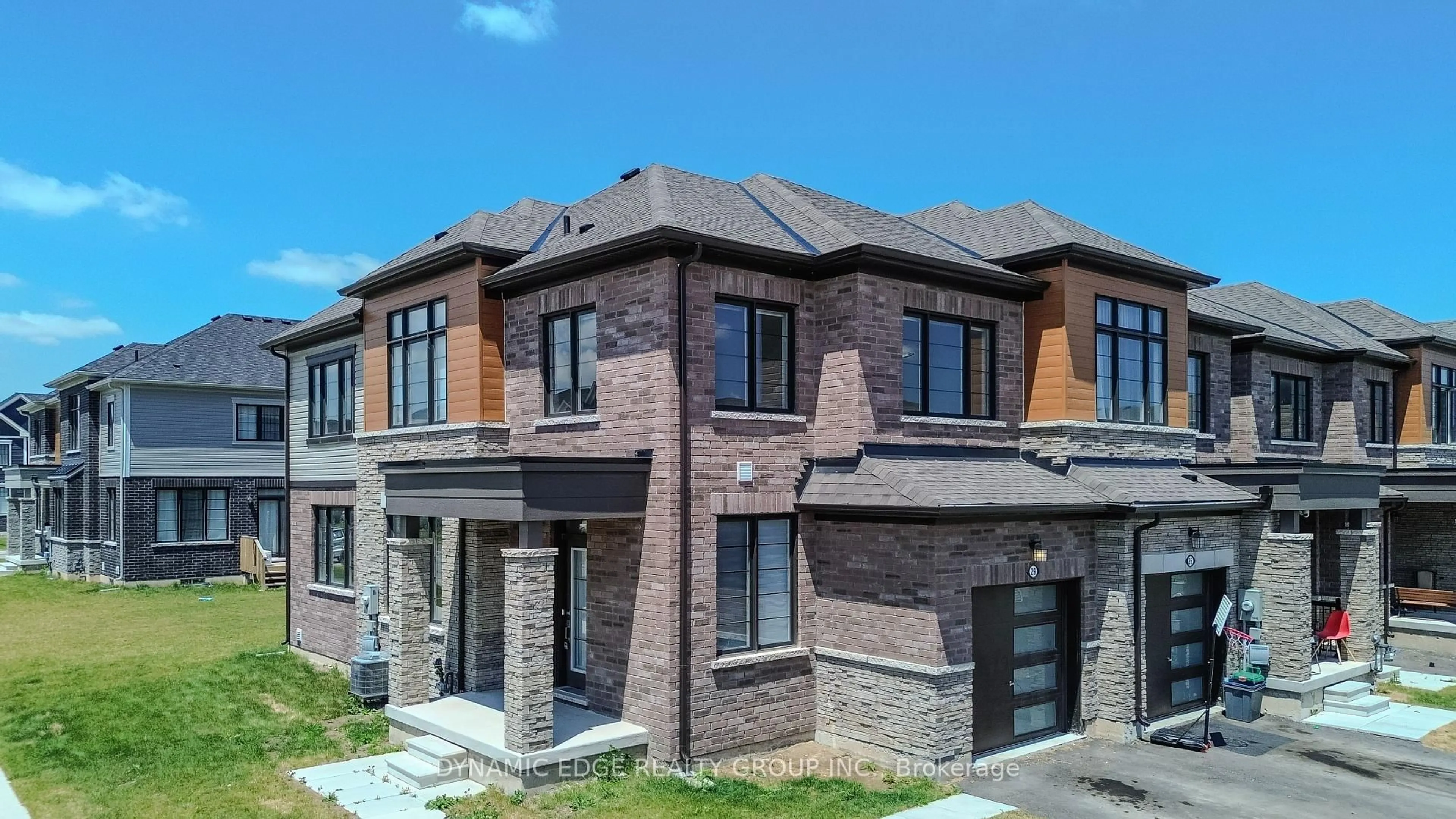 Home with brick exterior material, building for 29 Lavender Rd, Thorold Ontario L3B 0L4