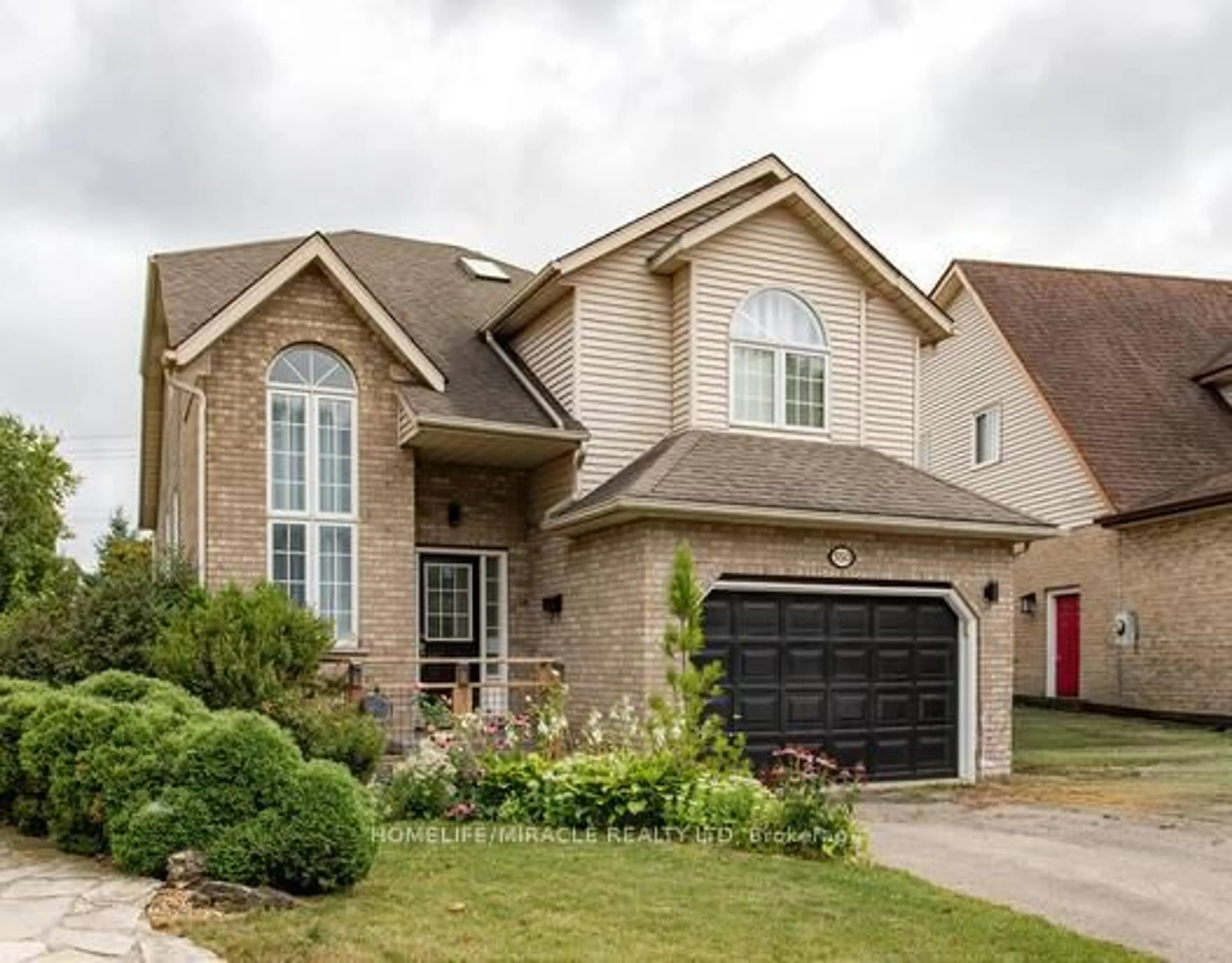 Home with brick exterior material, street for 550 Penny Lane, Waterloo Ontario N2T 2L3