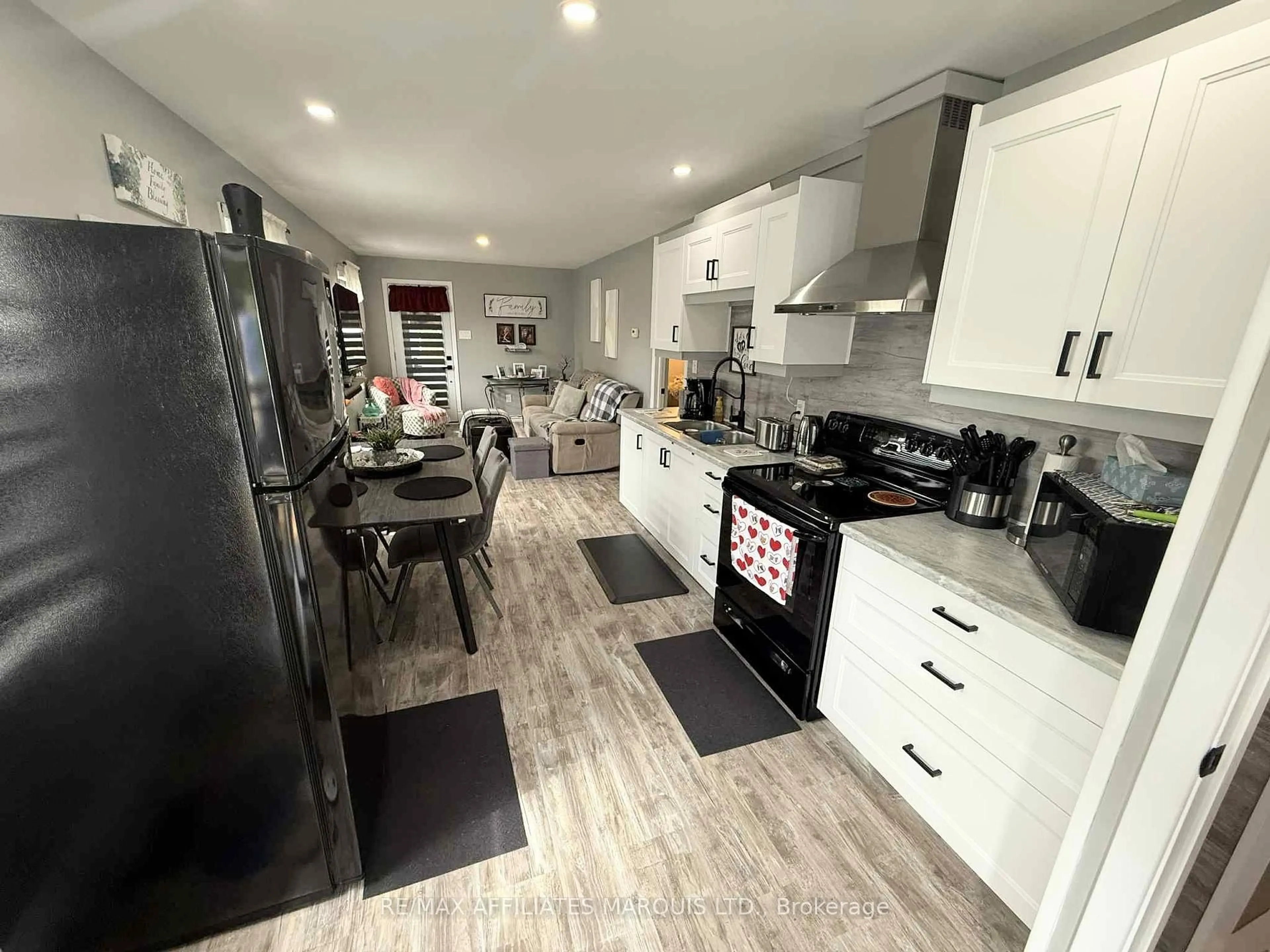 Open concept kitchen, unknown for 29 Seymour Ave, Cornwall Ontario K6J 4L9