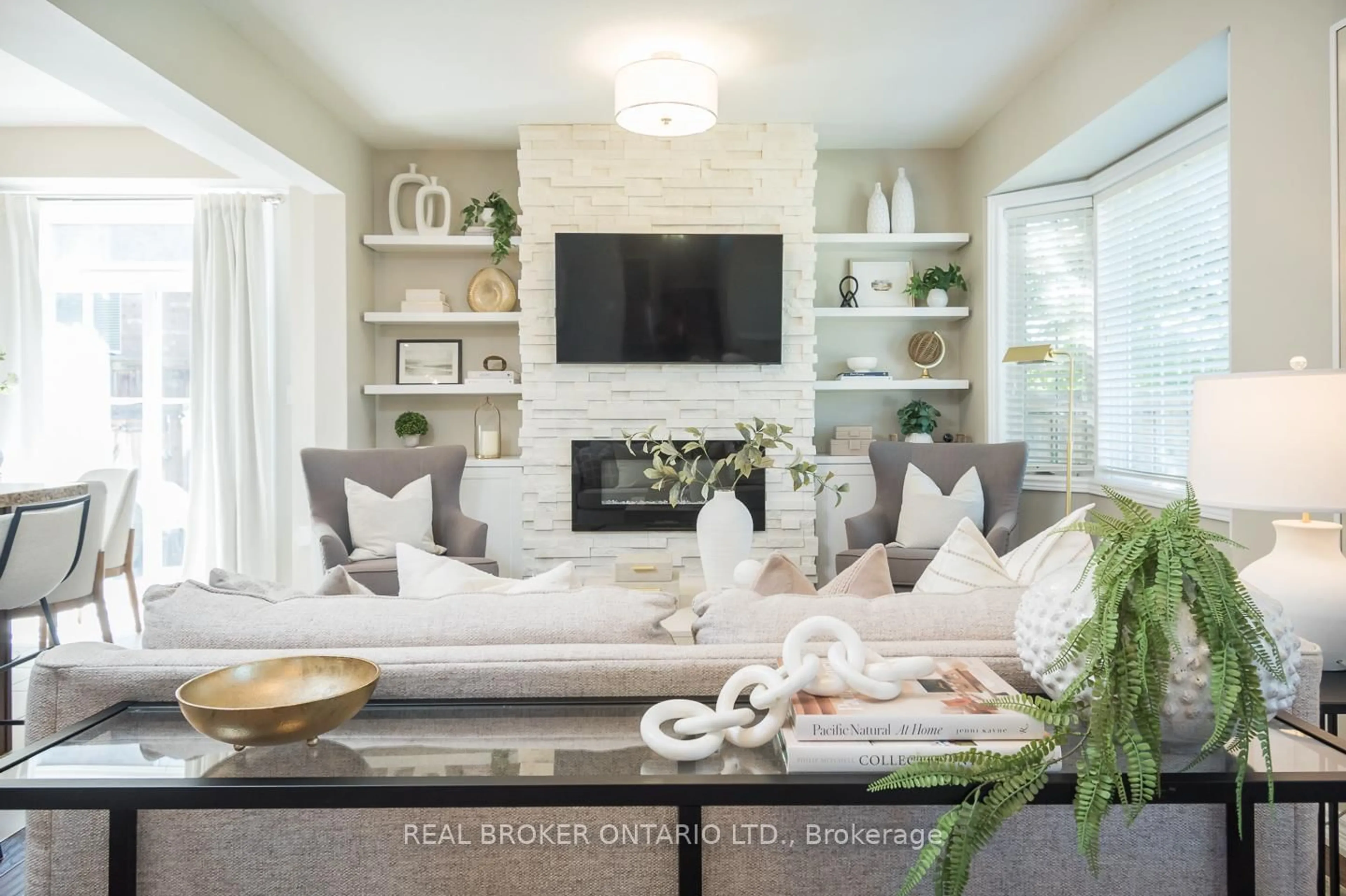 Living room with furniture, unknown for 90 Raymond Rd #28, Hamilton Ontario L9K 0J6
