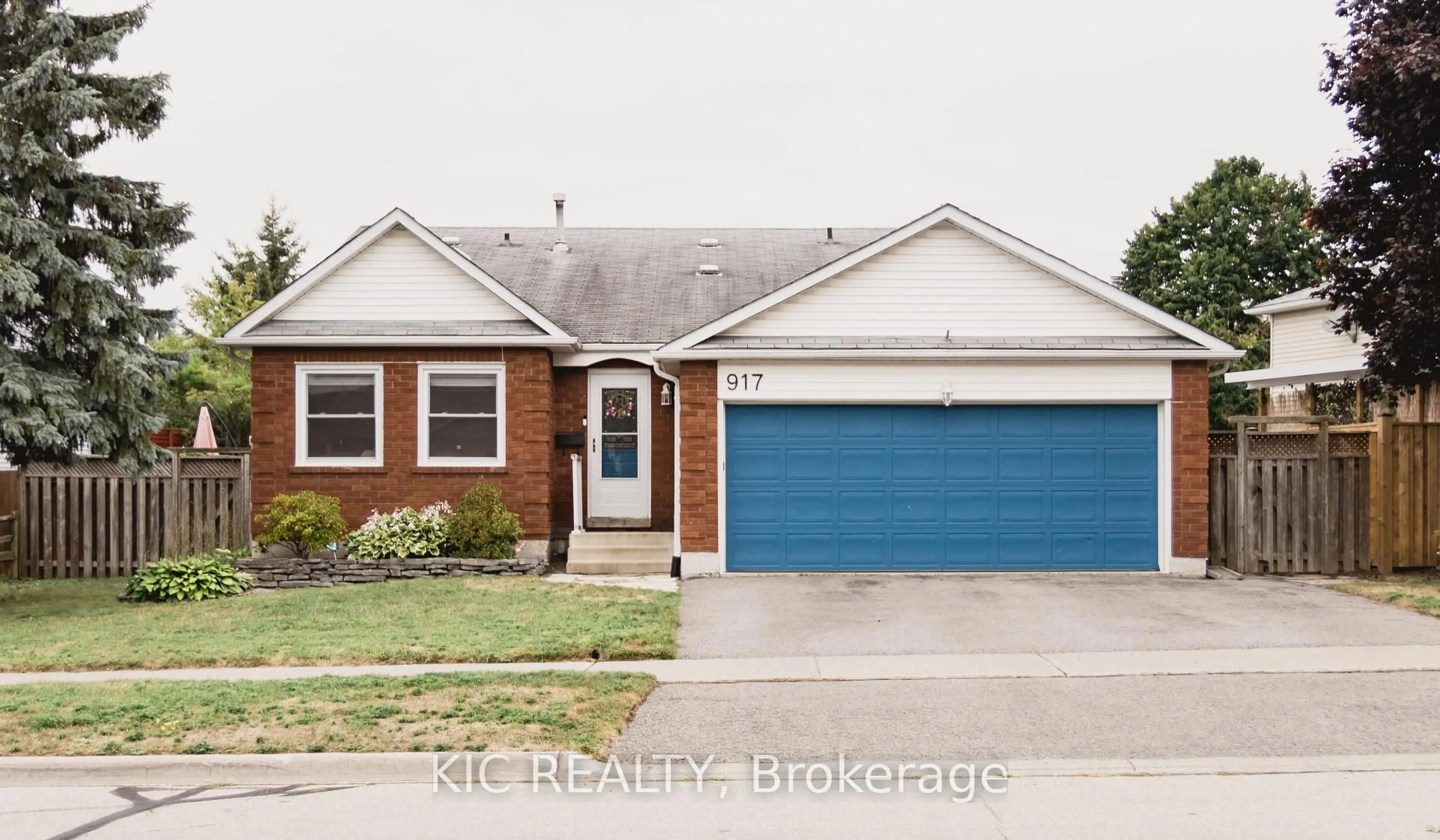 Home with brick exterior material, street for 917 Chipping Park Blvd, Cobourg Ontario K9A 5H2