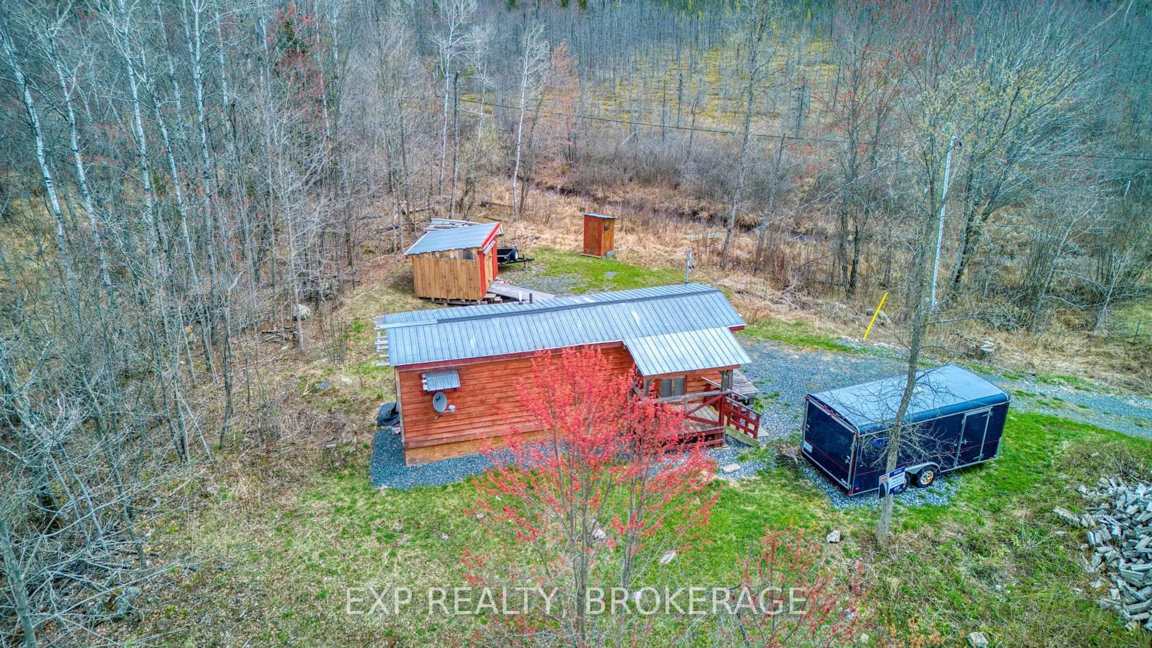 A pic from outside/outdoor area/front of a property/back of a property/a pic from drone, building for 2910 Henderson Rd, Arden Ontario K0H 1B0