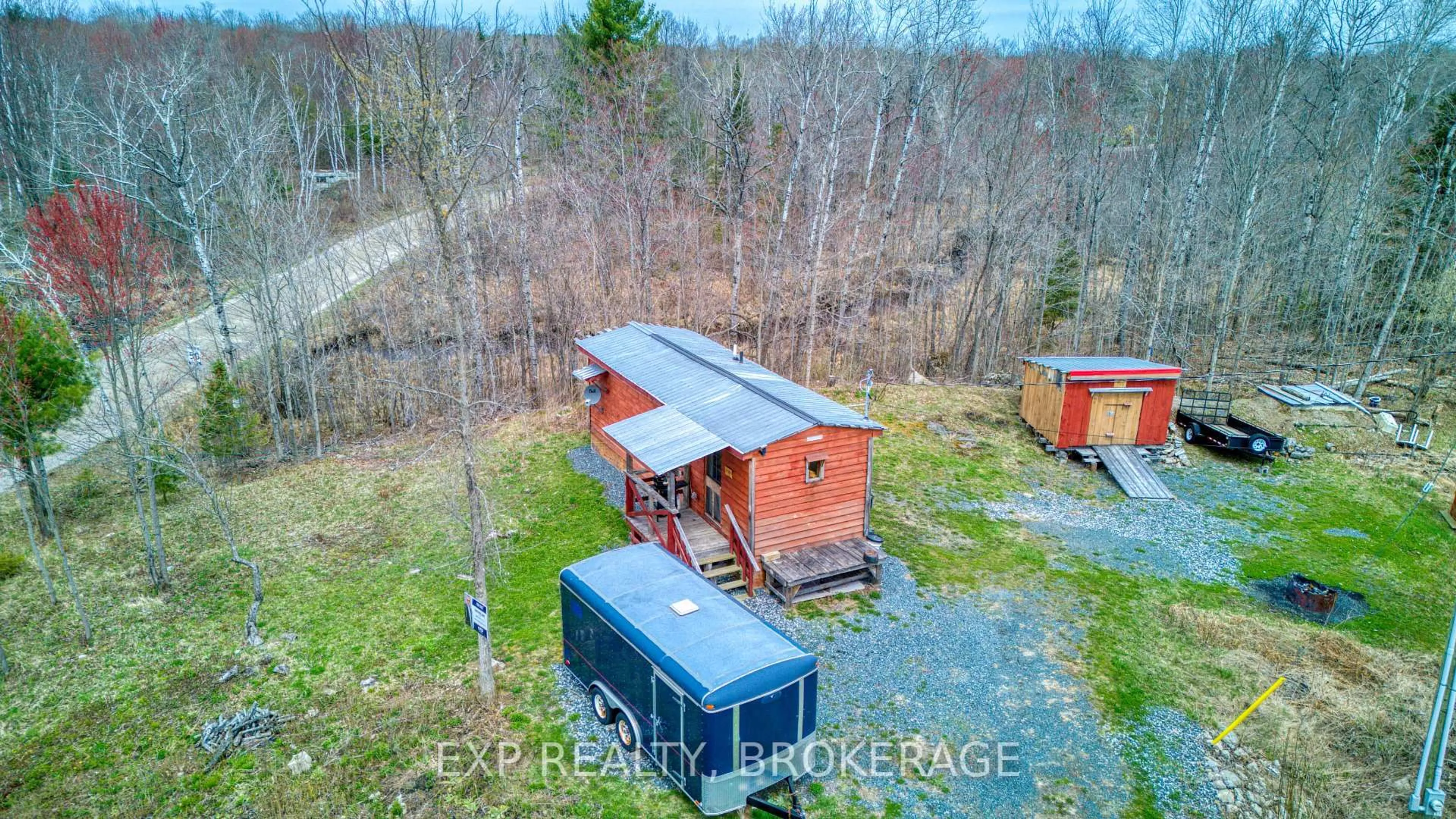 A pic from outside/outdoor area/front of a property/back of a property/a pic from drone, building for 2910 Henderson Rd, Arden Ontario K0H 1B0