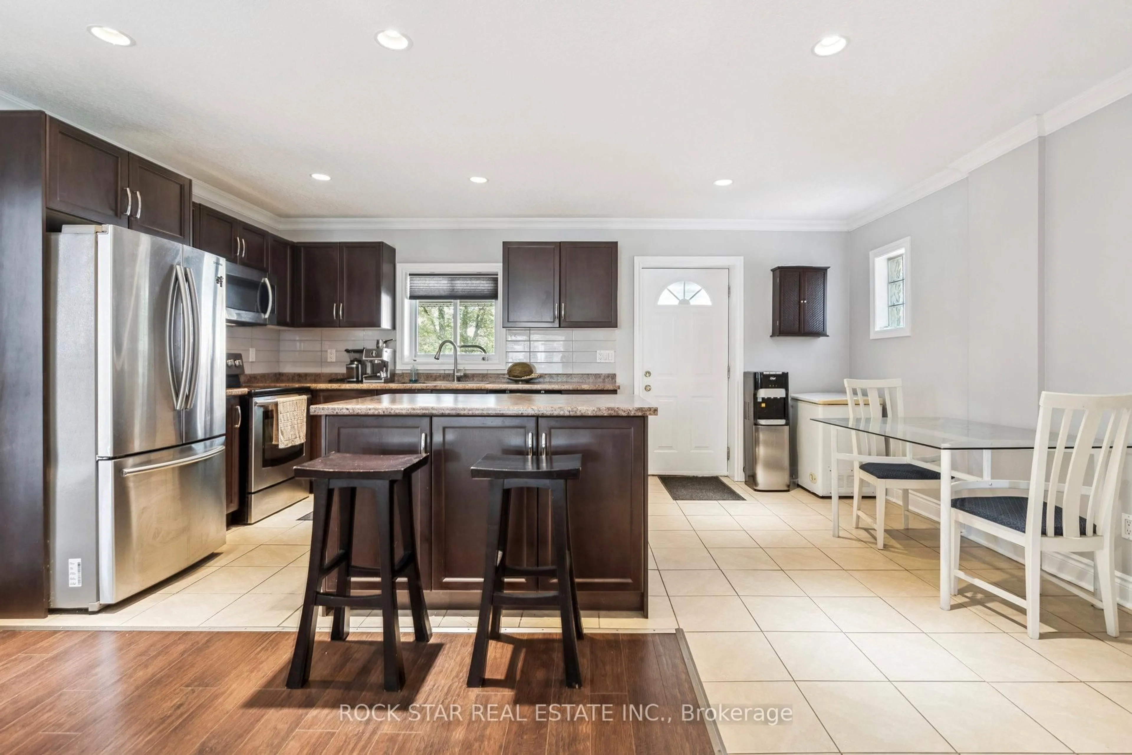 Open concept kitchen, ceramic/tile floor for 34 Cliff Ave, Hamilton Ontario L8V 2R9