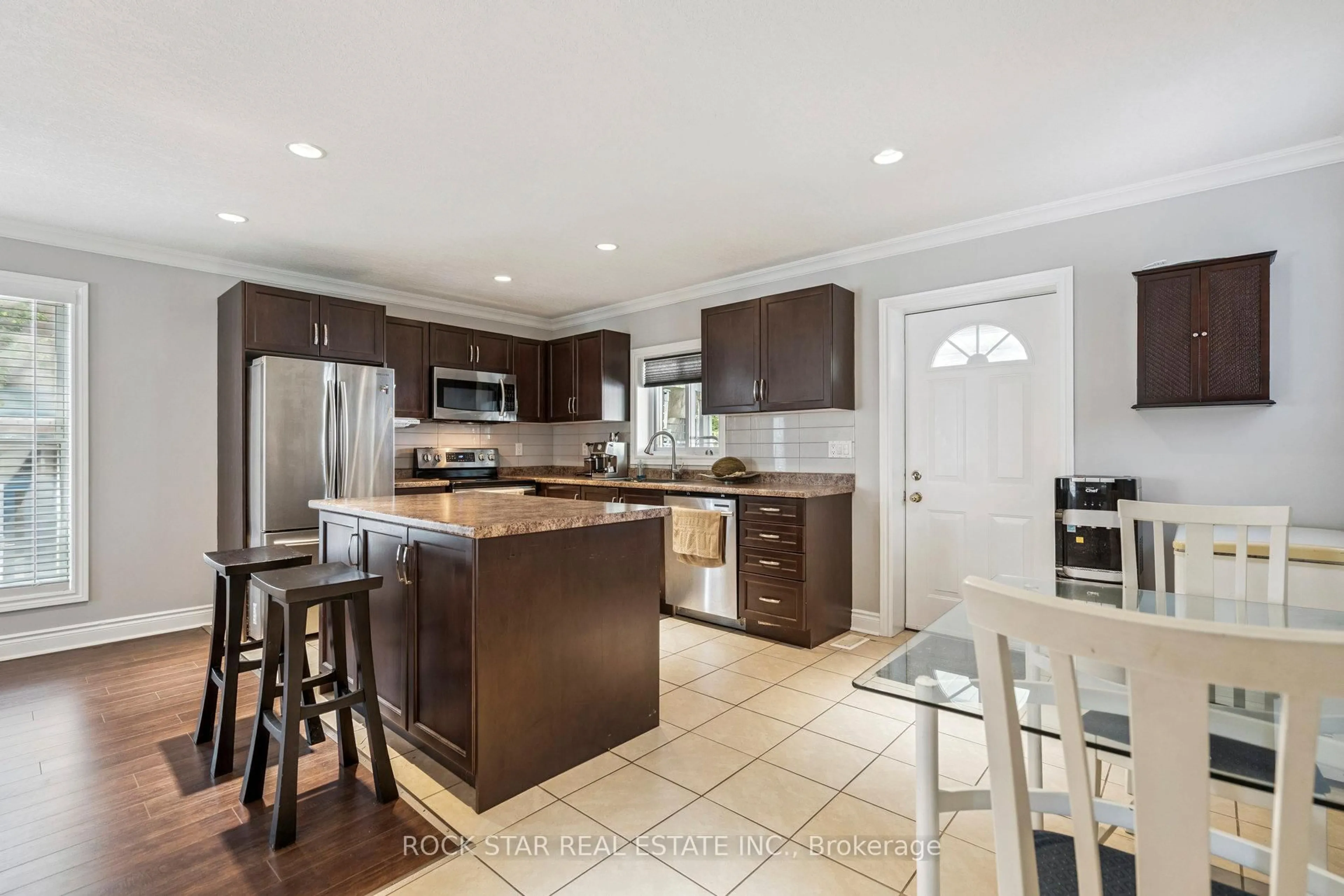 Open concept kitchen, ceramic/tile floor for 34 Cliff Ave, Hamilton Ontario L8V 2R9