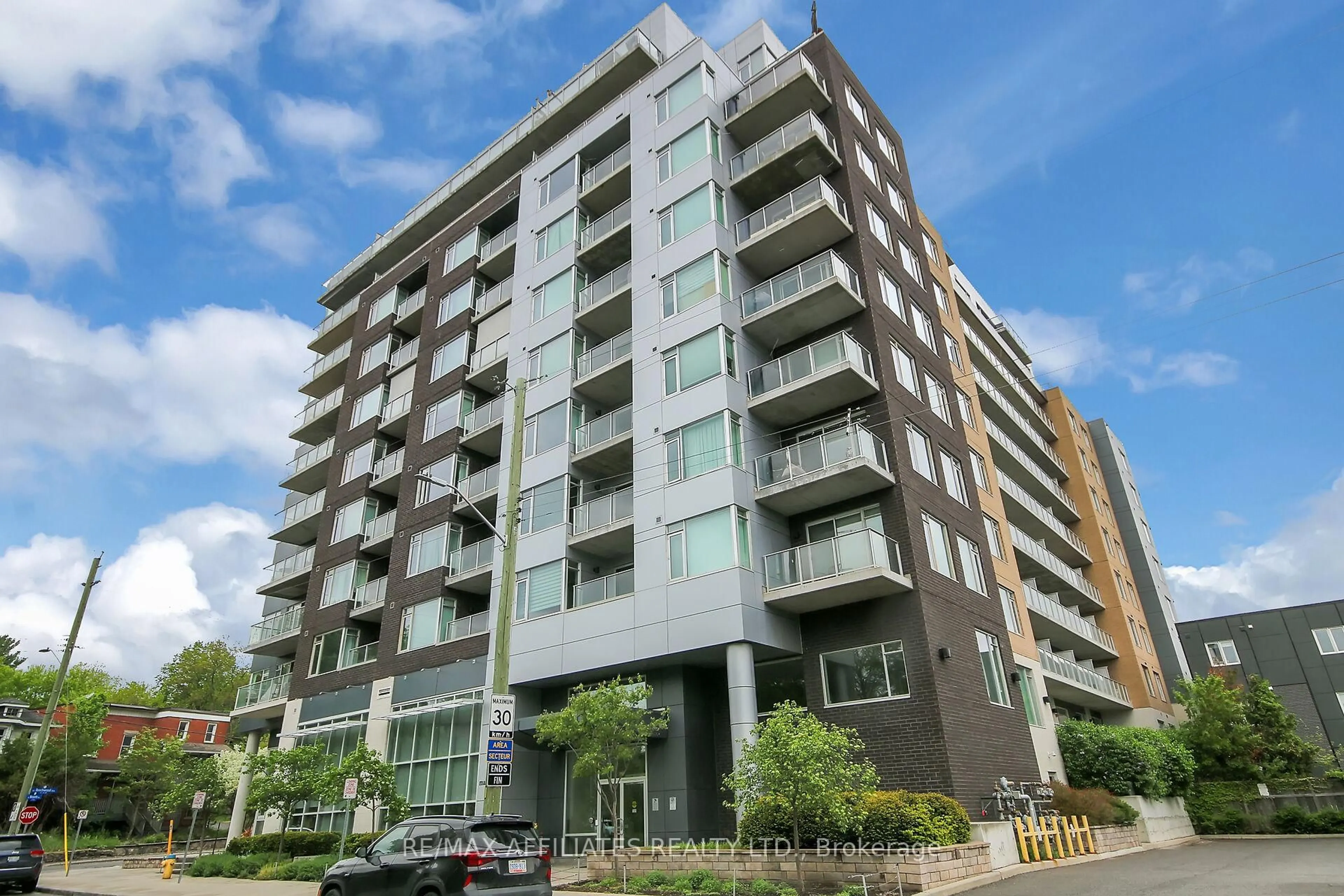 Unknown for 7 Marquette Ave #310-B, Ottawa Ontario K1L 8A7