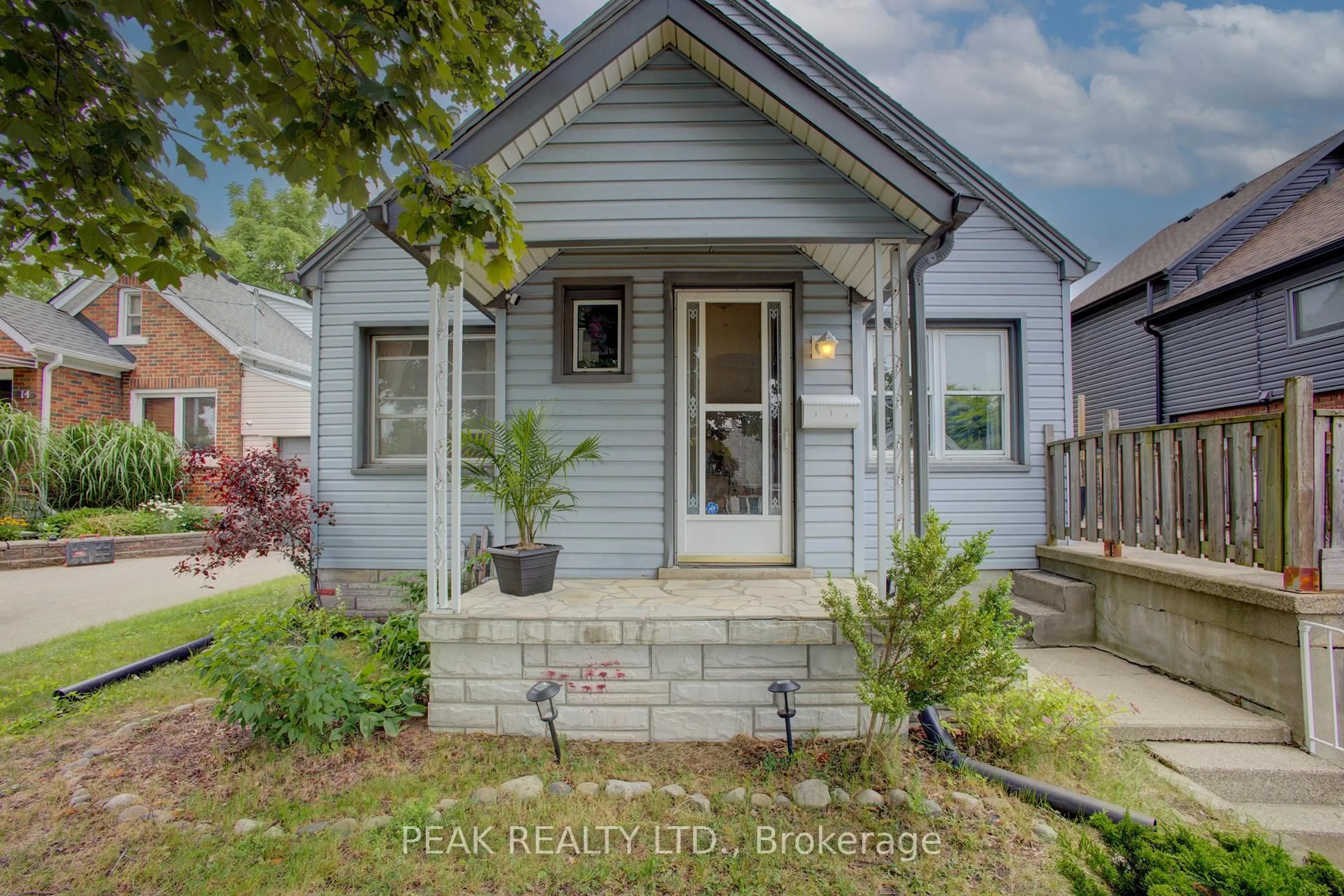 Unknown for 20 Dunham Ave, Kitchener Ontario N2H 2A1