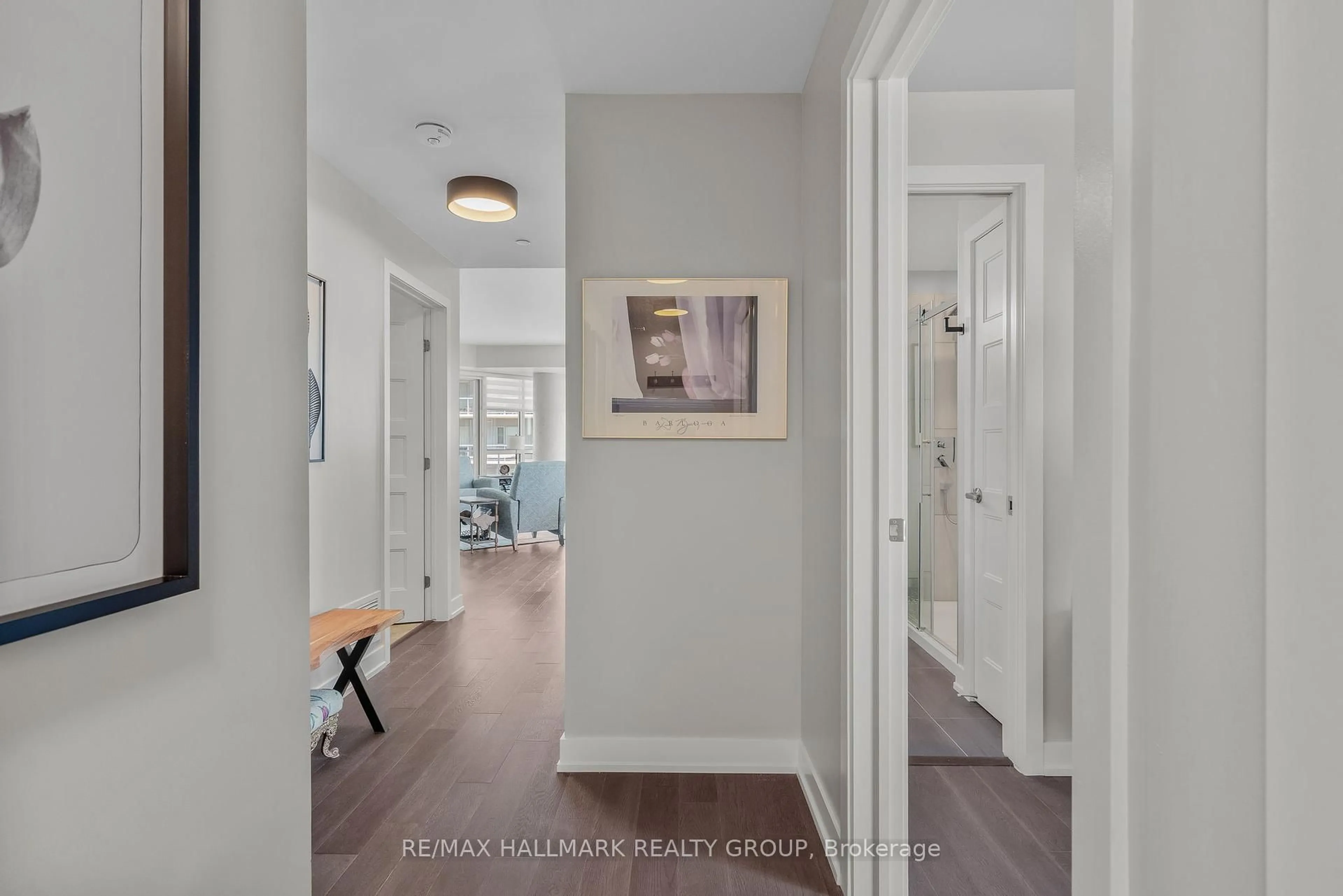 Indoor entryway for 200 Inlet Private #902, Ottawa Ontario K4A 5H3
