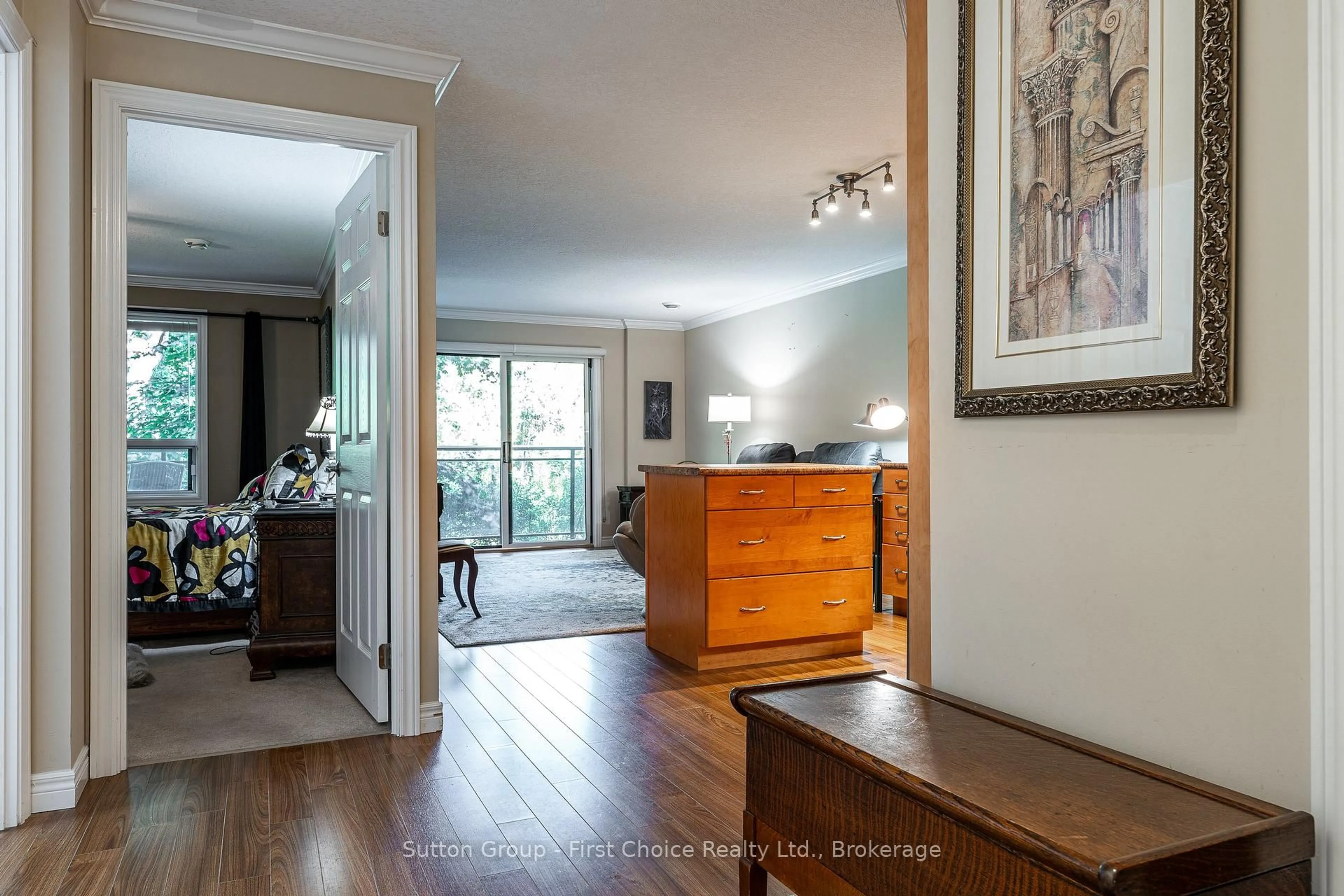 Indoor entryway for 160 Romeo St #206, Stratford Ontario N5A 4S9