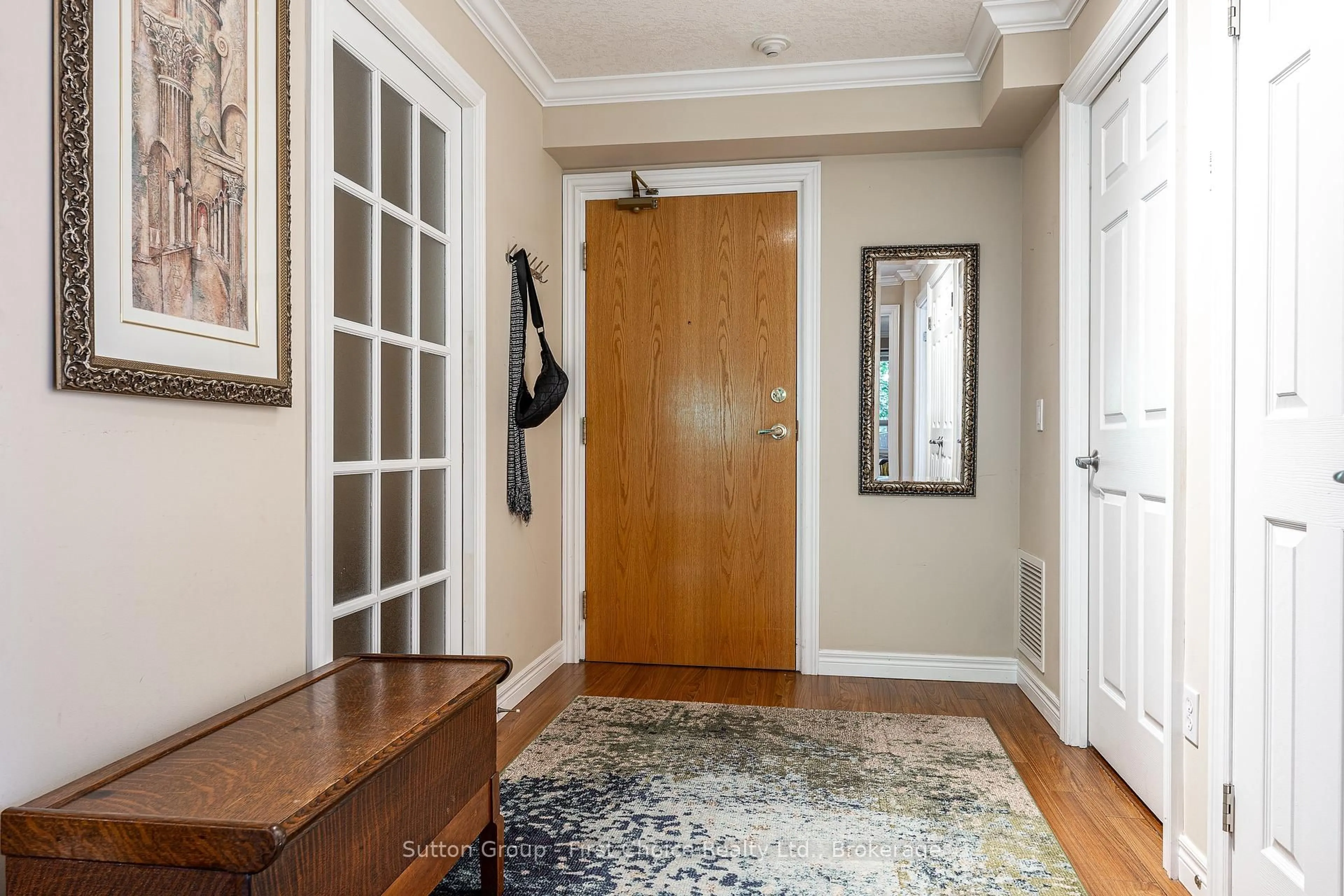 Indoor entryway for 160 Romeo St #206, Stratford Ontario N5A 4S9