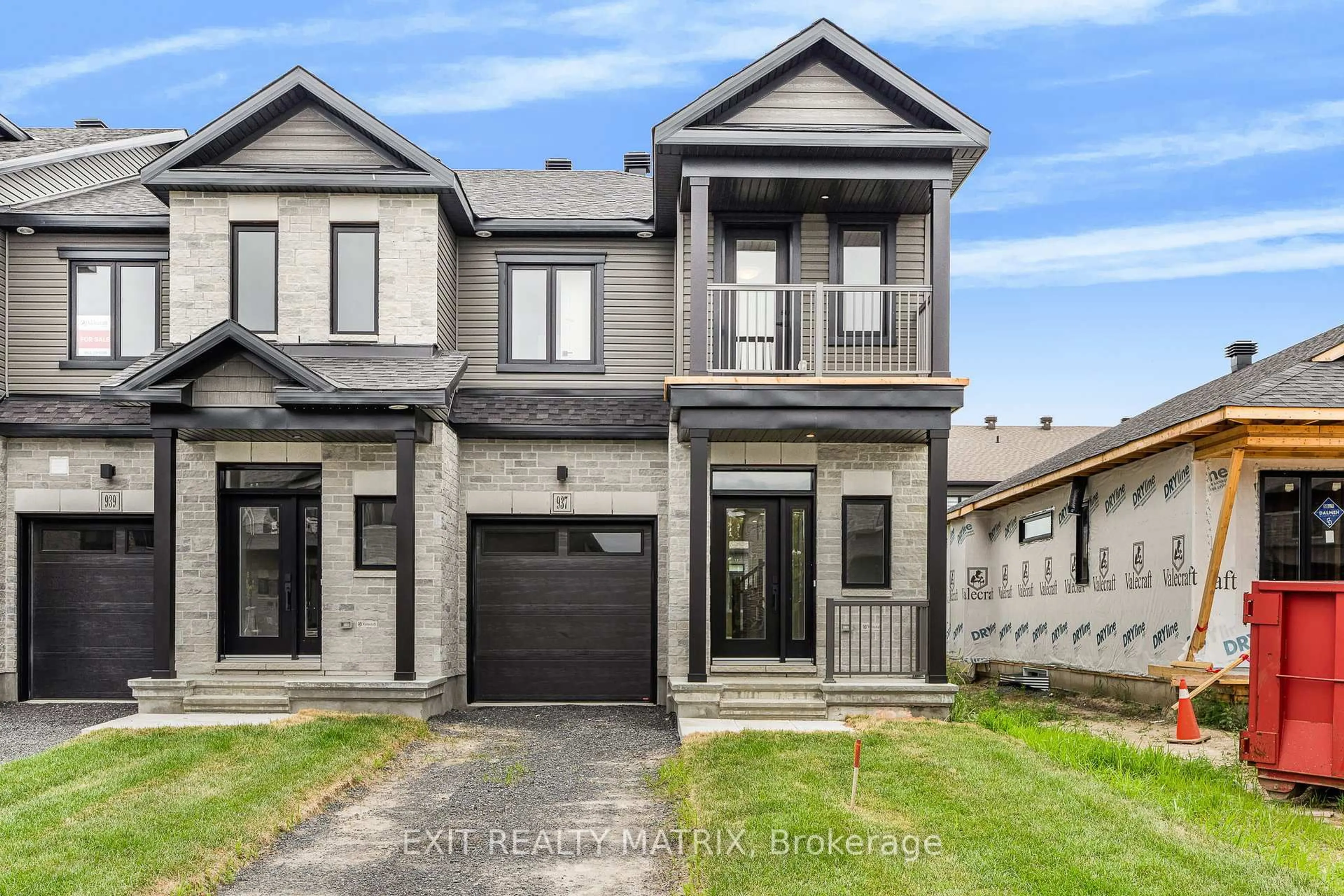 Home with brick exterior material, street for 937 Cologne St, Russell Ontario K0A 1W0