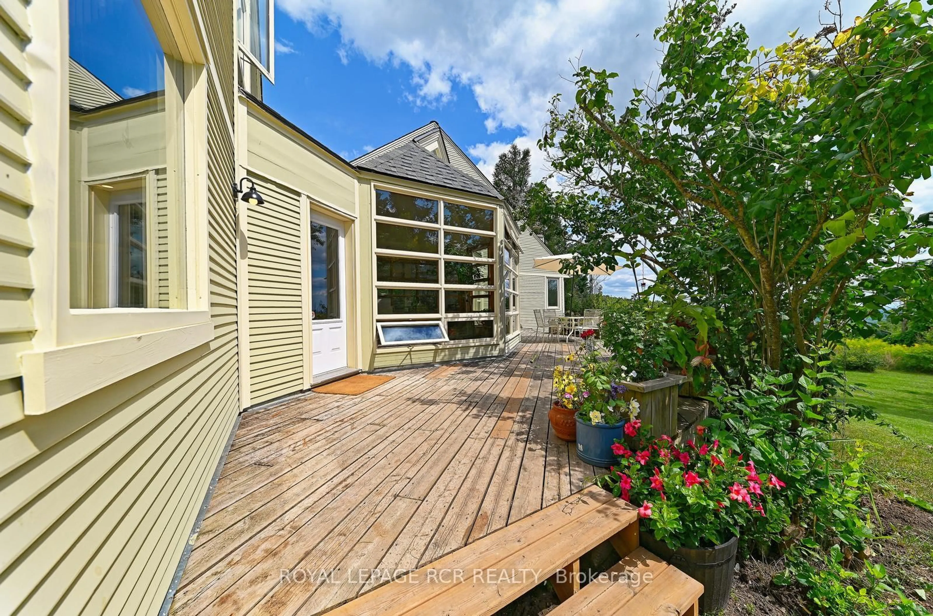 Patio, unknown for 798433 3rd Line, Mulmur Ontario L9V 0H8