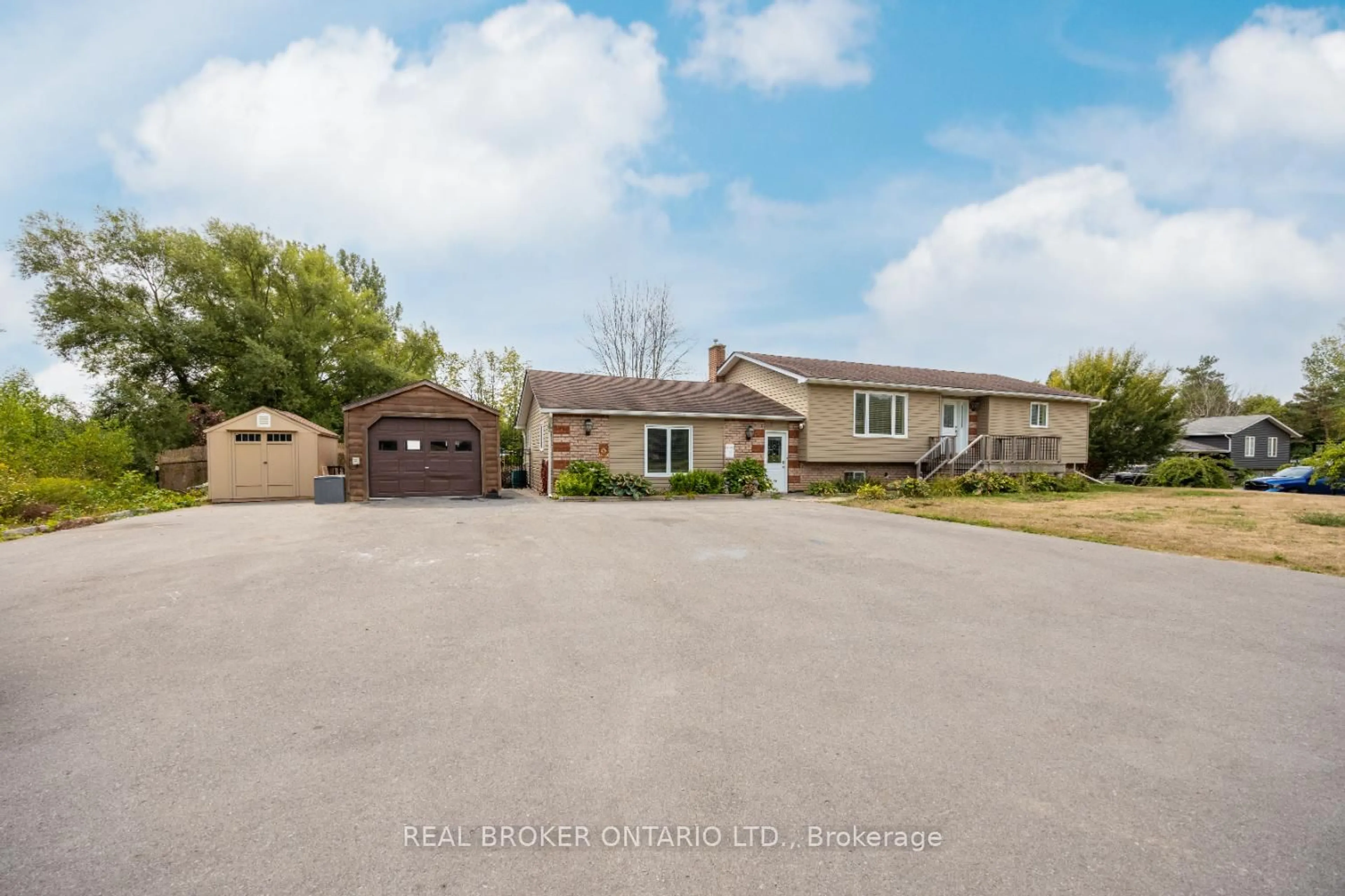 A pic from outside/outdoor area/front of a property/back of a property/a pic from drone, street for 15471 County Road 2, Brighton Ontario K0K 1H0
