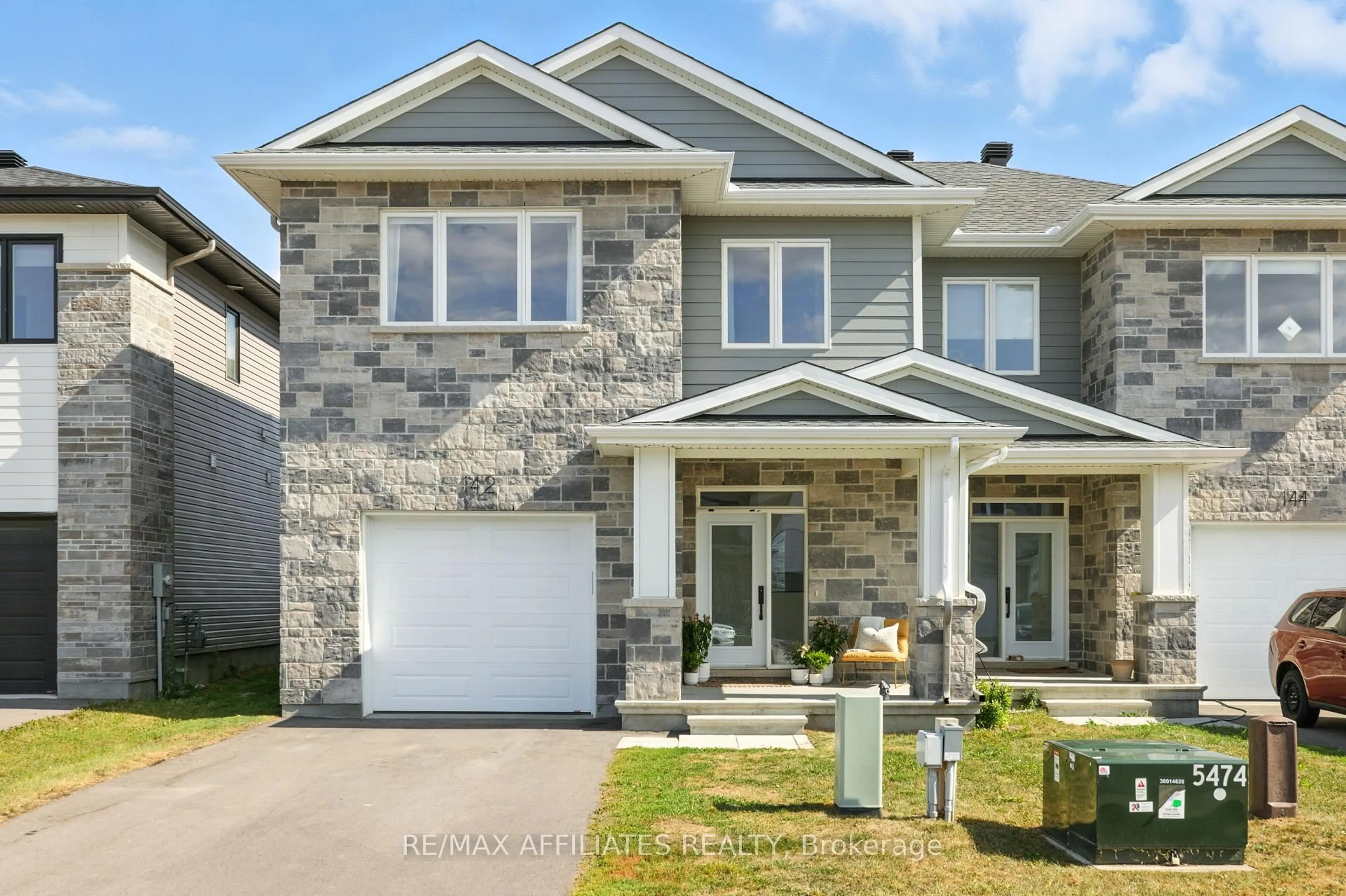 Home with brick exterior material, street for 142 Thomas St, Arnprior Ontario K7S 0J4