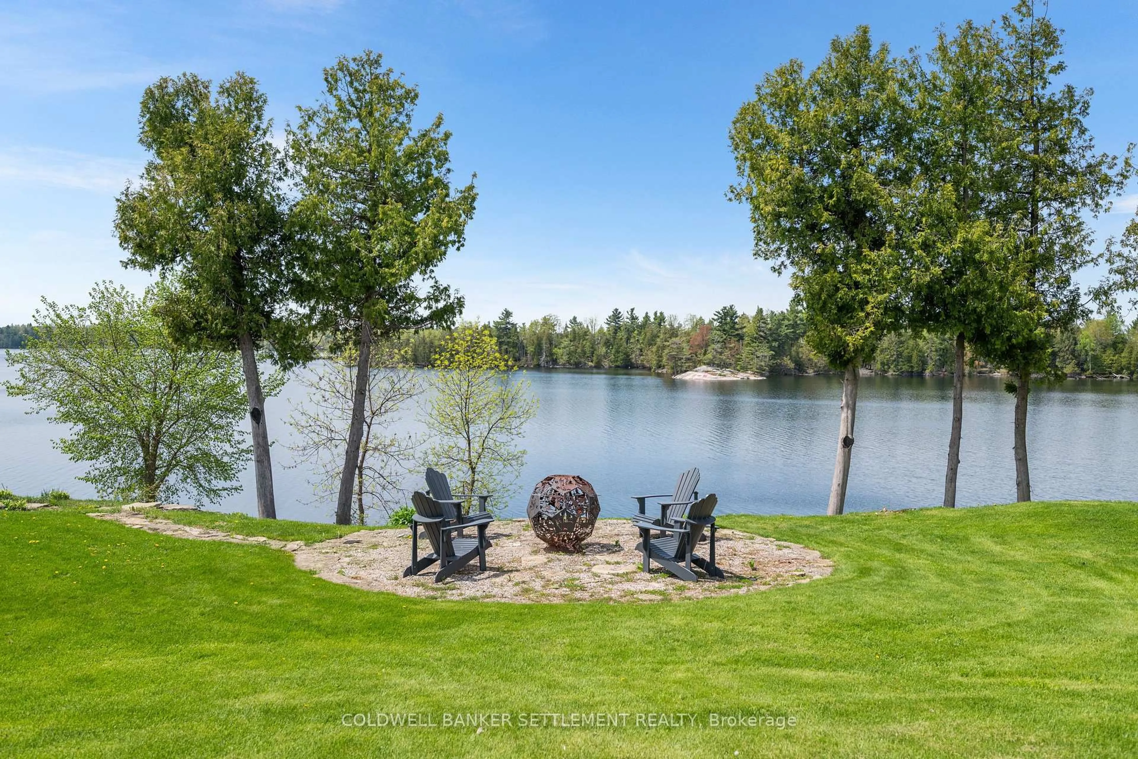 Patio, water/lake/river/ocean view for 269 Sunset Dr, Perth Ontario K7H 3C7