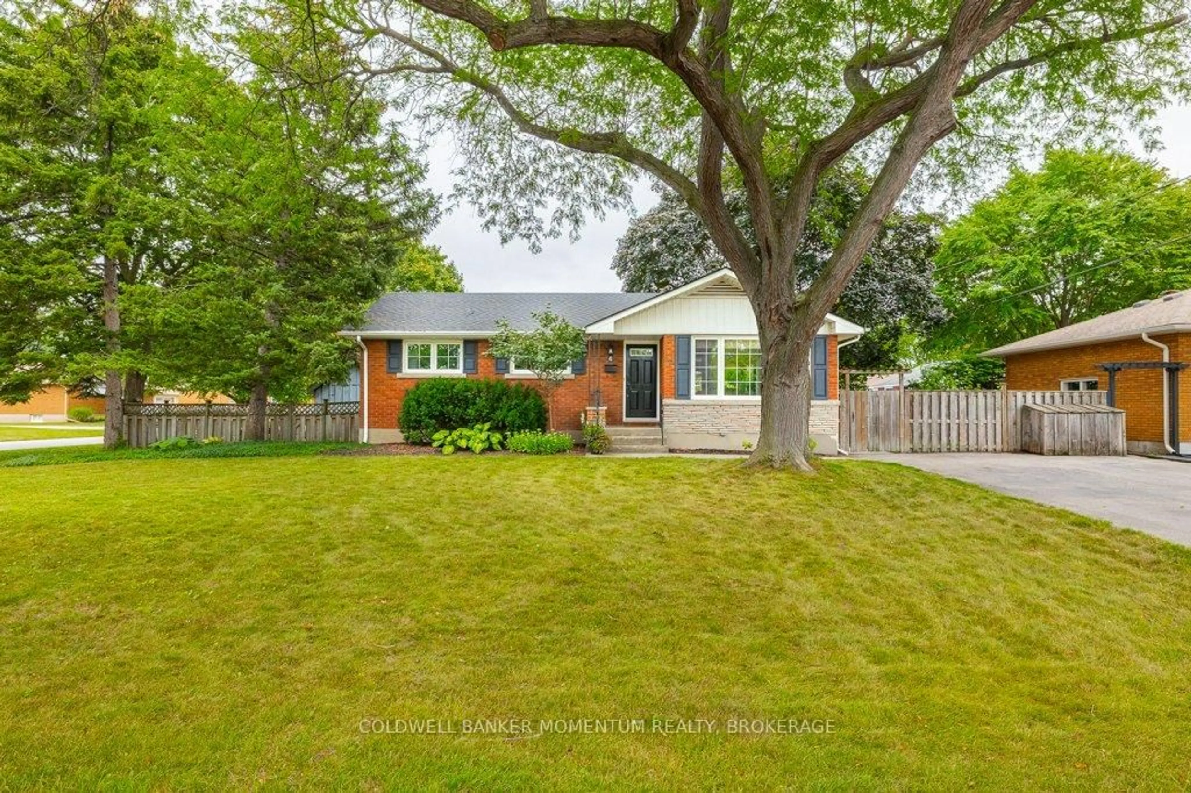 Home with brick exterior material, street for 4 Appelby Dr, St. Catharines Ontario L2M 3E6