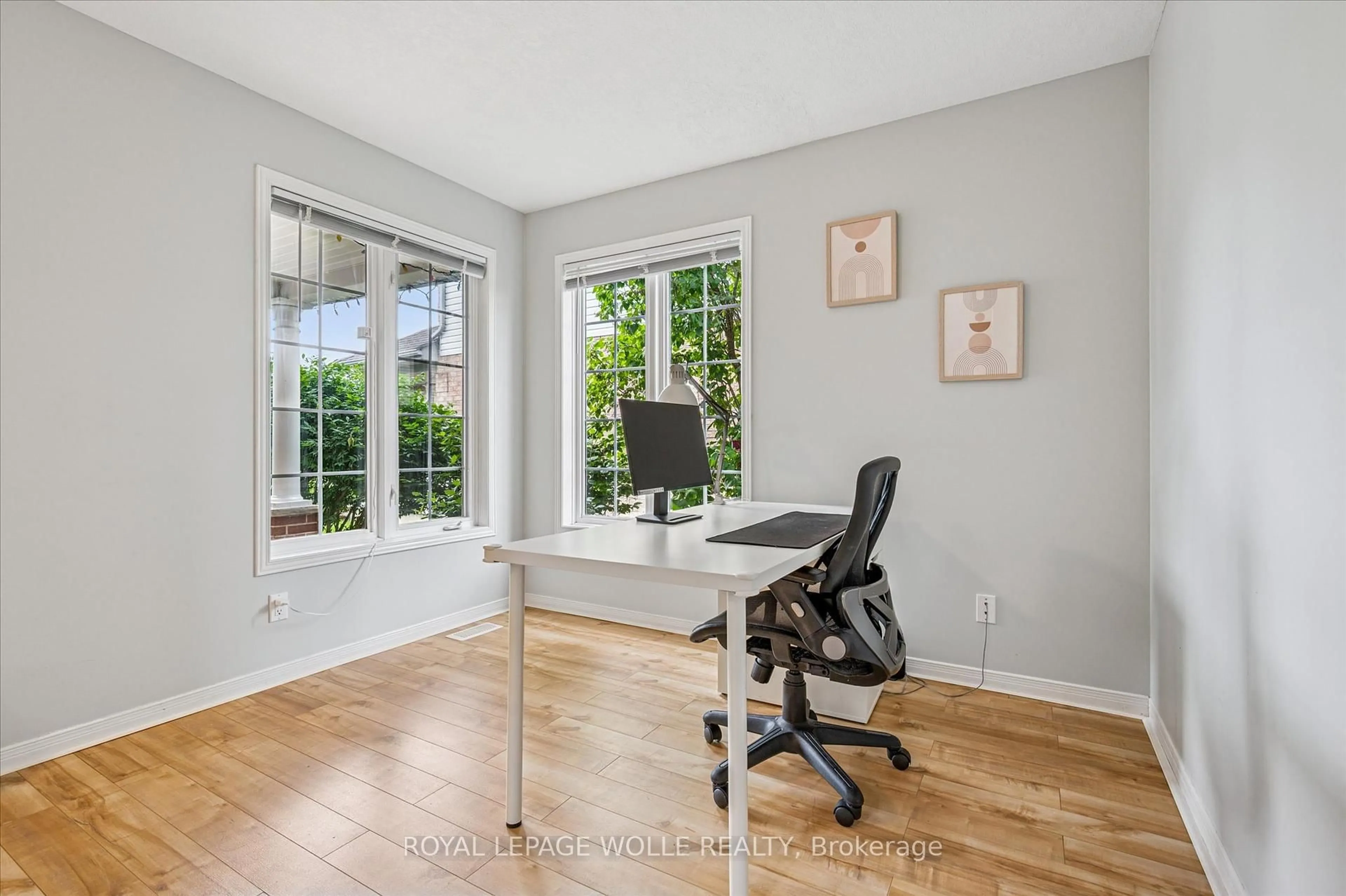 A pic of a room for 383 Beaver Creek Rd, Waterloo Ontario N2T 2T2