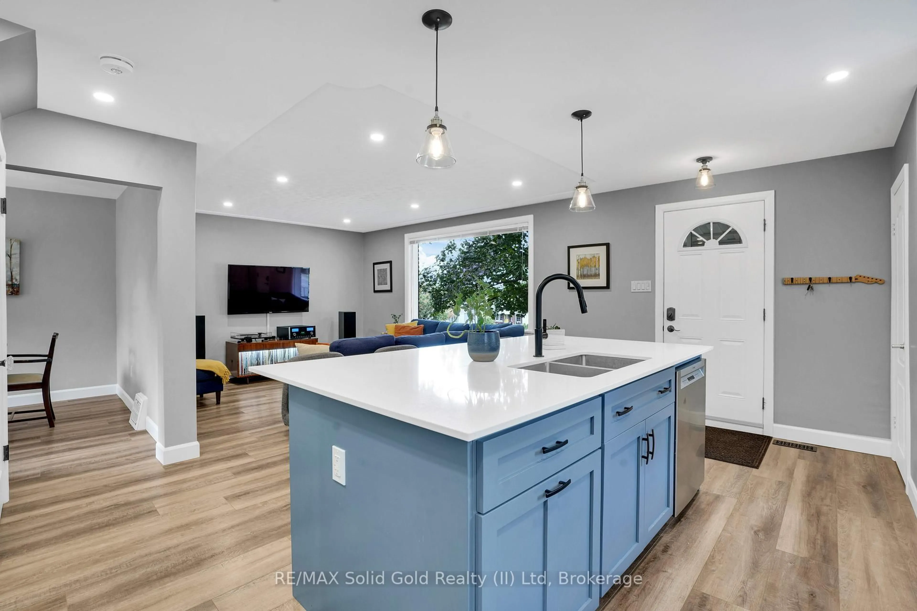 Open concept kitchen, unknown for 142 Lancaster St, Kitchener Ontario N2H 4T6