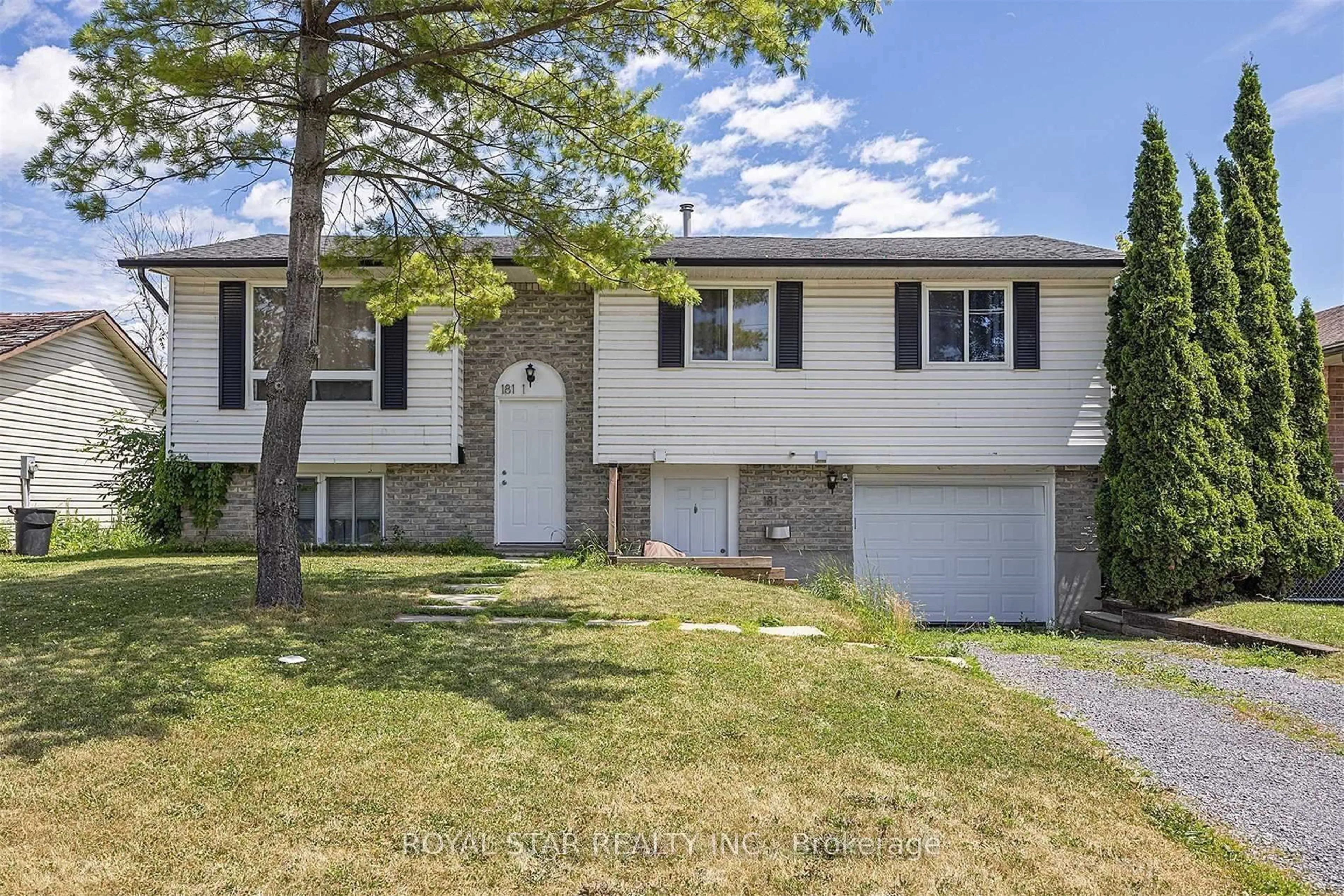 Home with vinyl exterior material, street for 181 Wilson St, Kingston Ontario K7K 5Y1