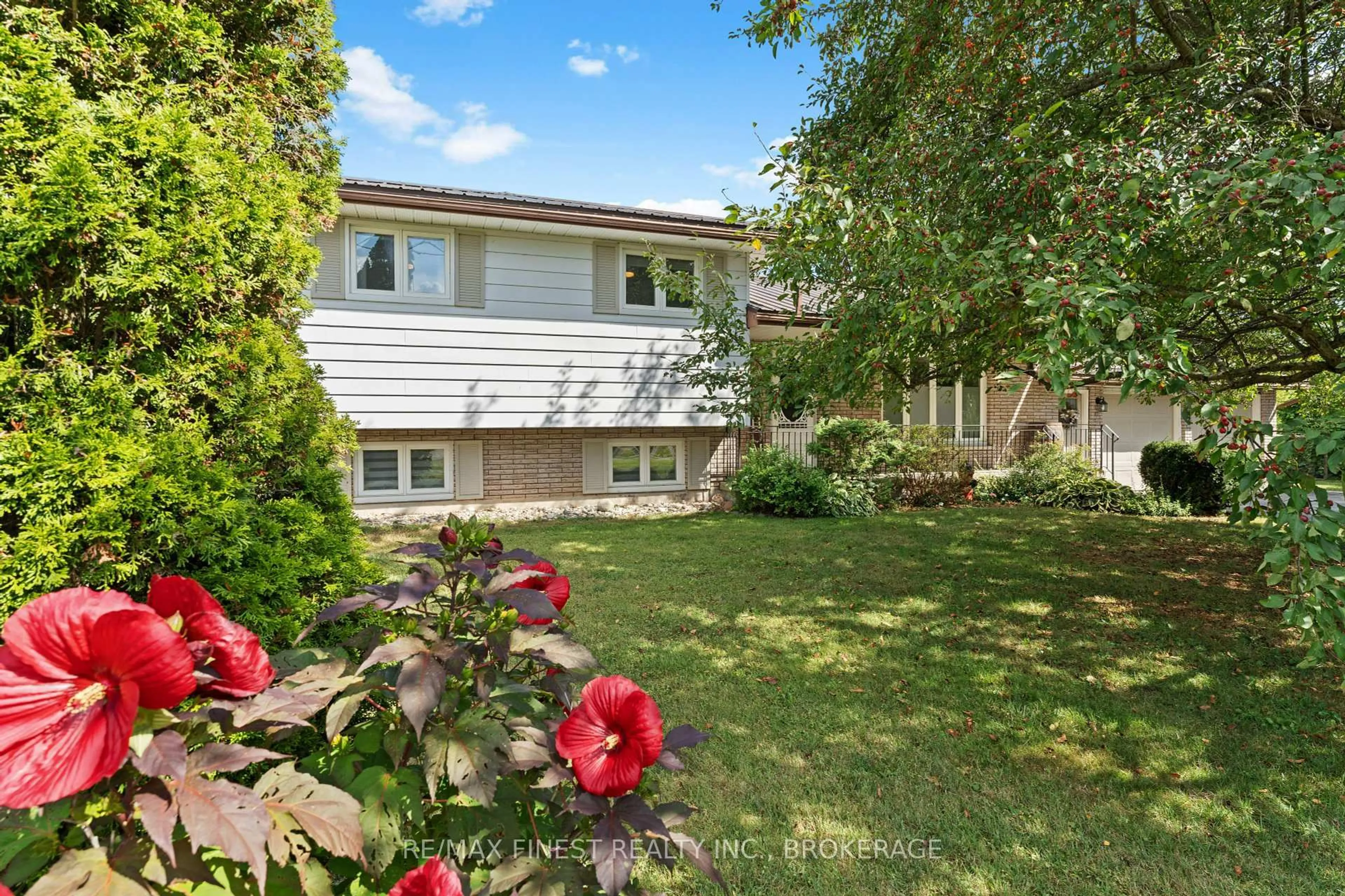 A pic from outside/outdoor area/front of a property/back of a property/a pic from drone, street for 6028 McMahon Dr, Frontenac Ontario K0H 0B8