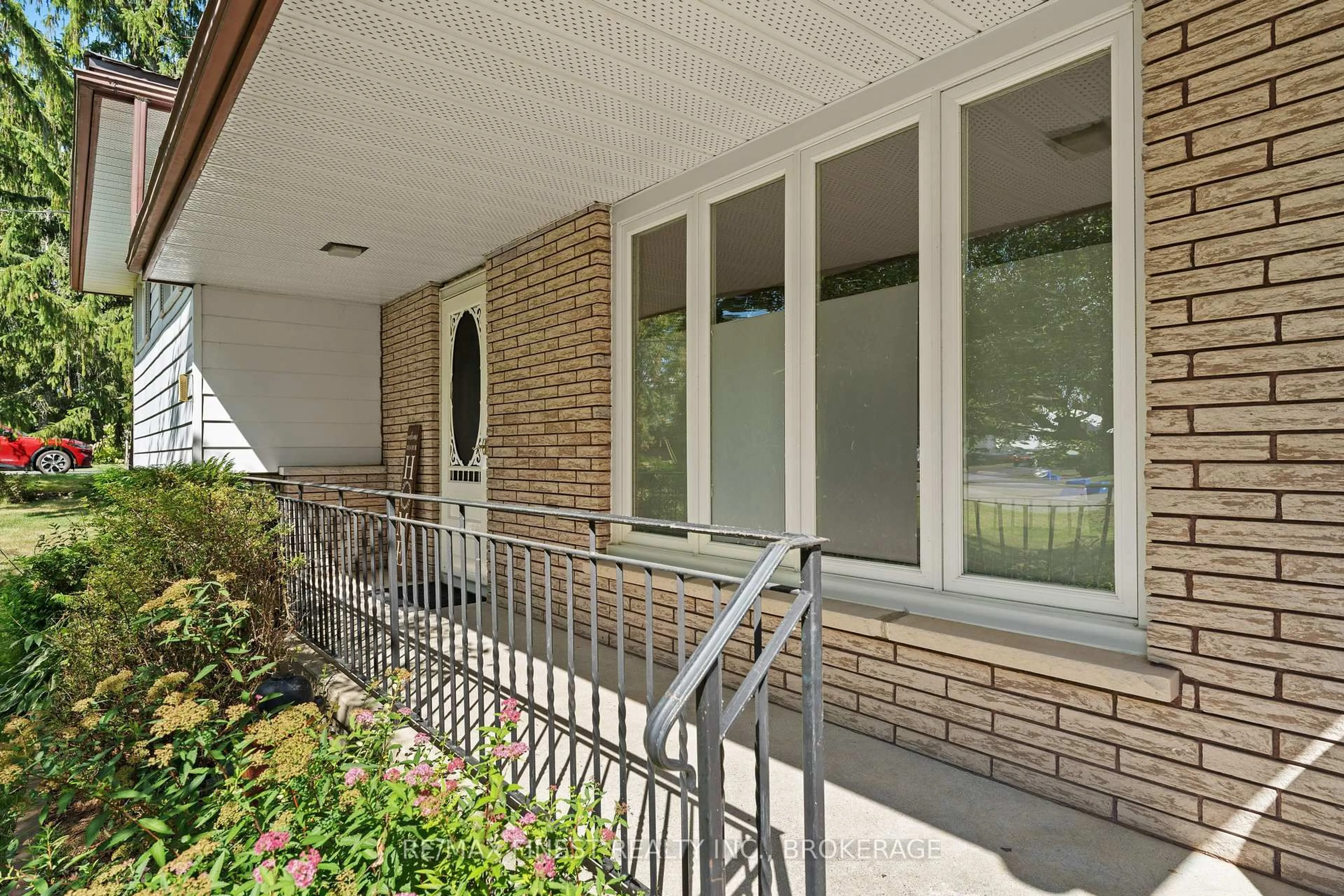 Patio, street for 6028 McMahon Dr, Frontenac Ontario K0H 0B8