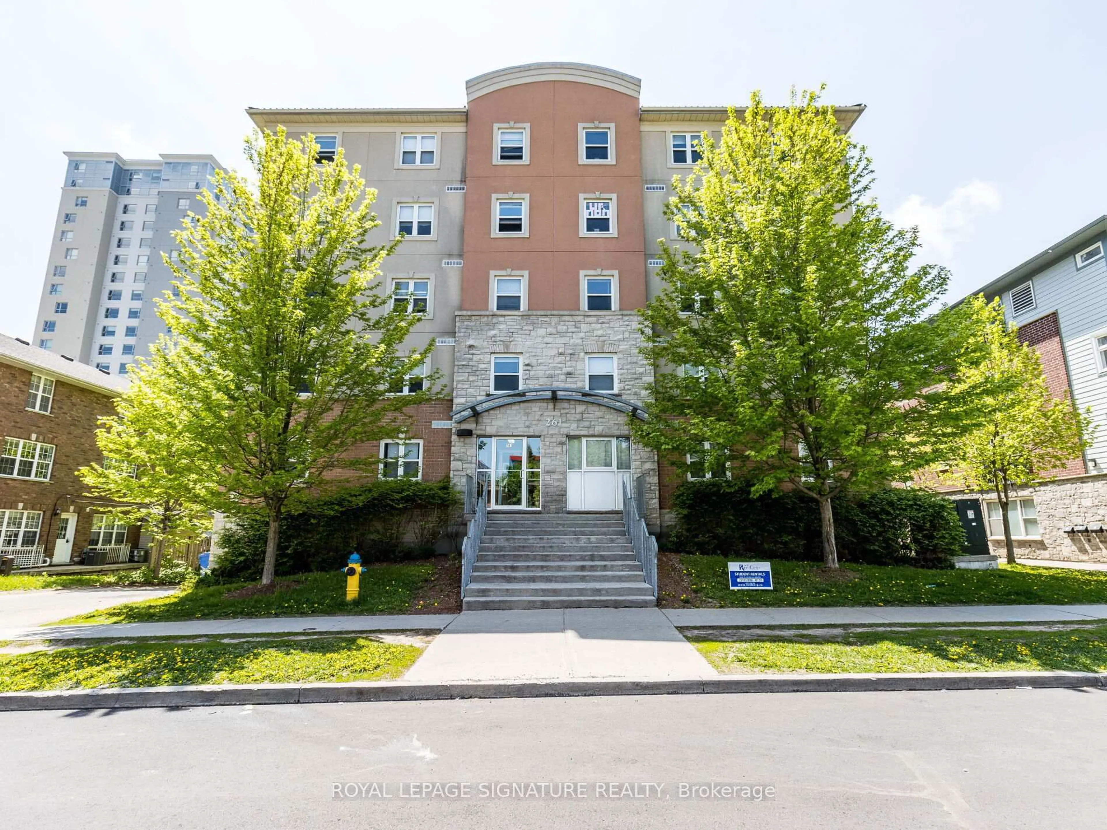Patio, building for 261 Lester St #301, Waterloo Ontario N2L 3W6