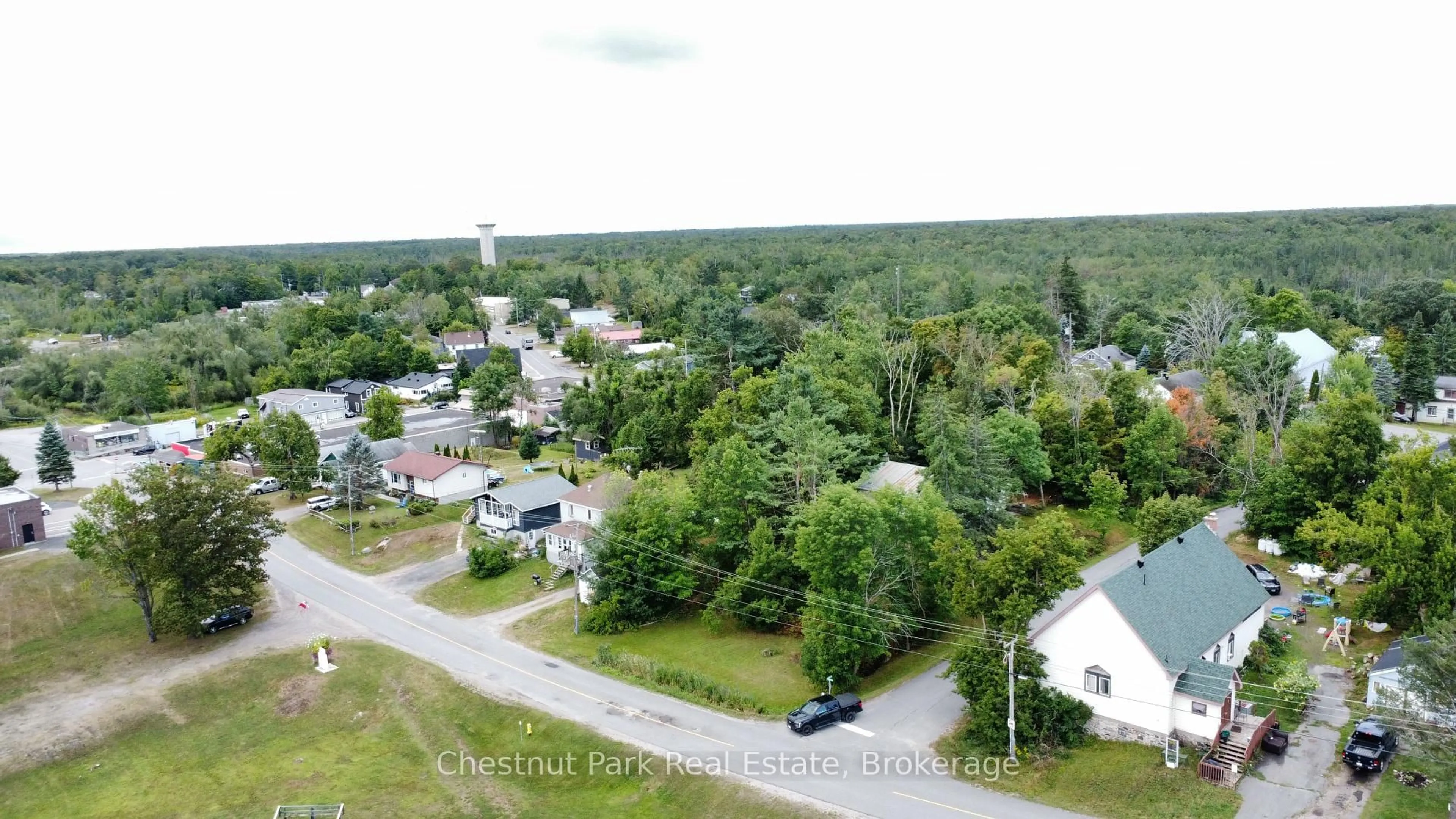 A pic from outside/outdoor area/front of a property/back of a property/a pic from drone, unknown for 35 MUSKOKA Rd, Georgian Bay Ontario P0C 1H0