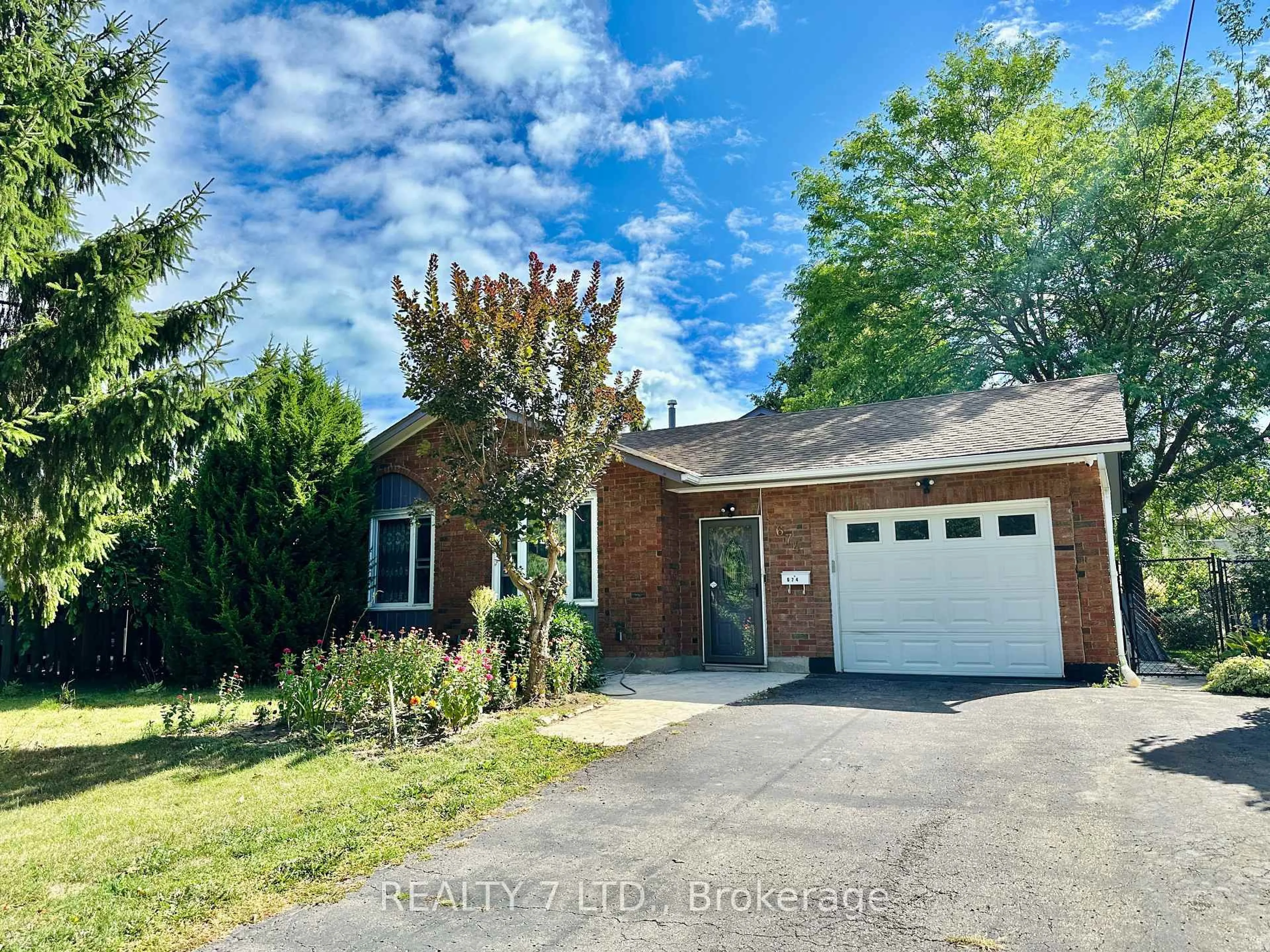 Home with brick exterior material, street for 674 VINE St, St. Catharines Ontario L2M 7L8