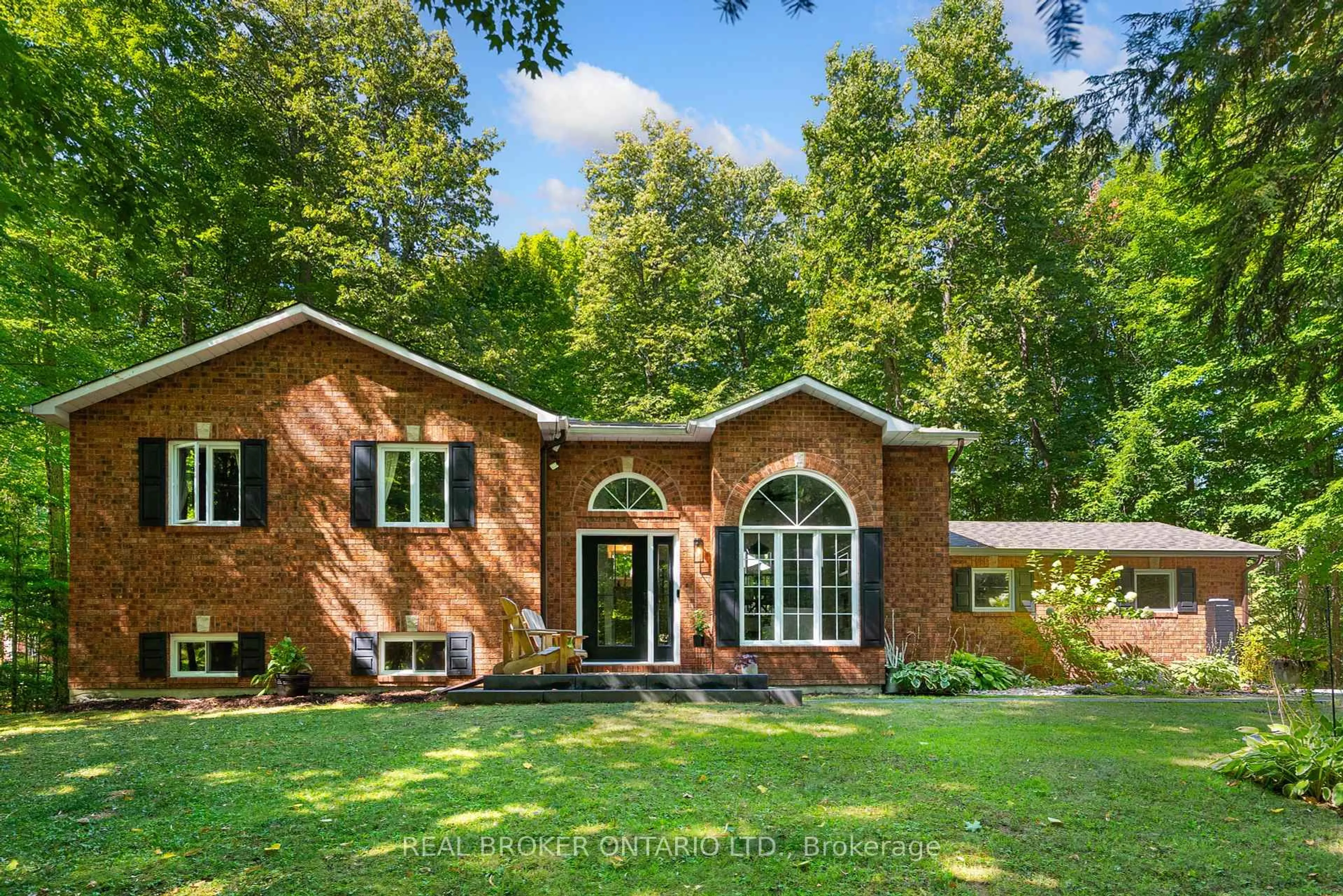 Home with brick exterior material, unknown for 152 MOCKINGBIRD Lane, Ashton Ontario K0A 1B0