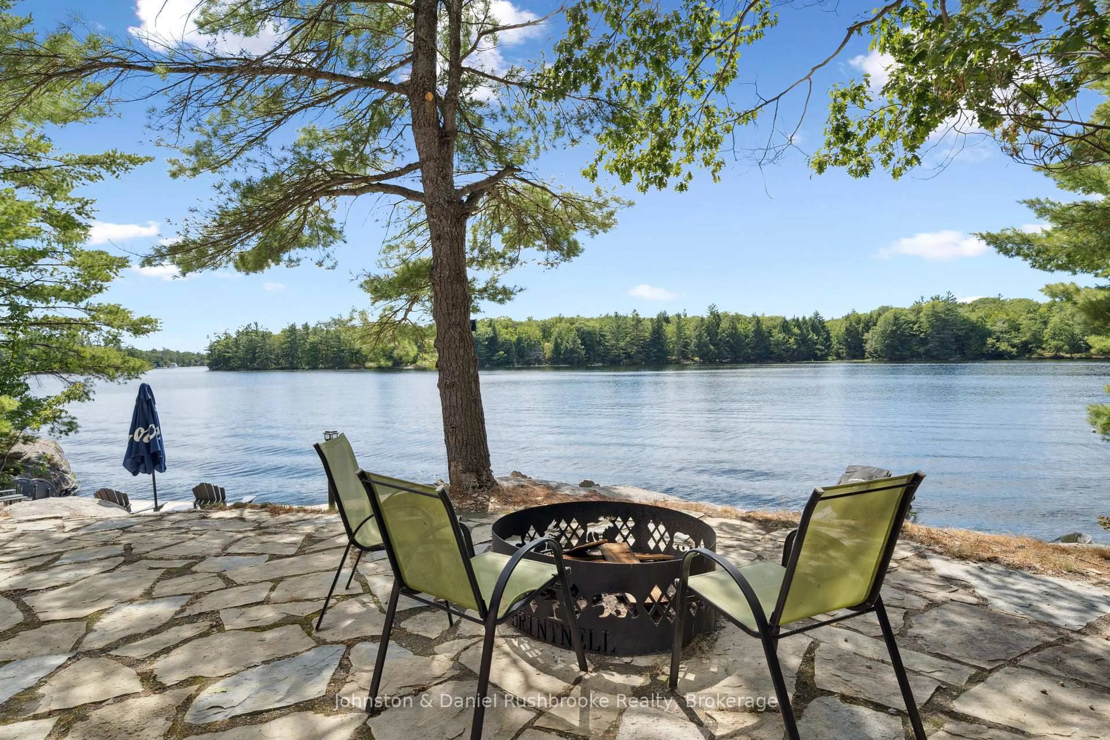 Patio, water/lake/river/ocean view for 5857 Severn River Shore, Georgian Bay Ontario L0K 1E0