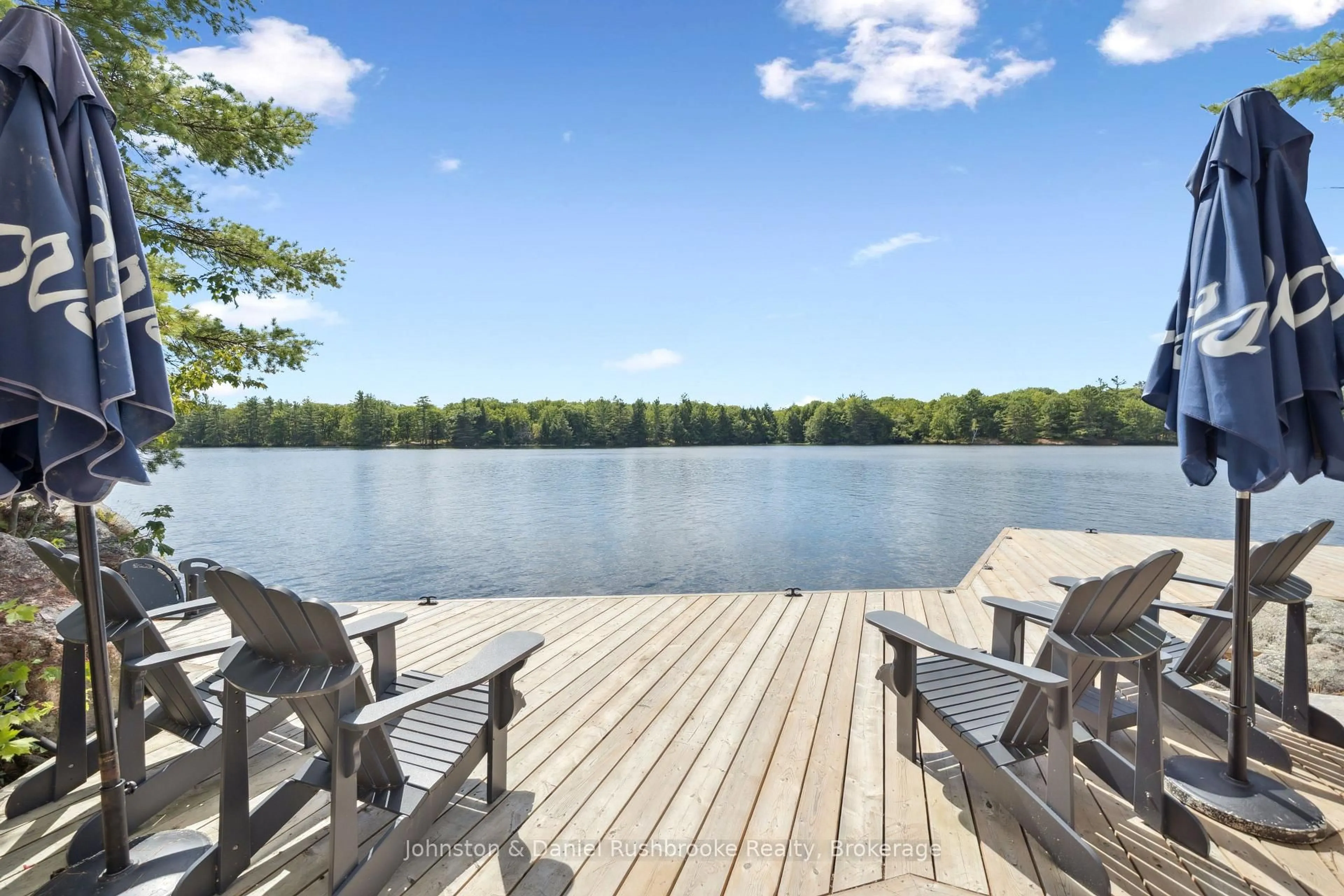 Patio, water/lake/river/ocean view for 5857 Severn River Shore, Georgian Bay Ontario L0K 1E0
