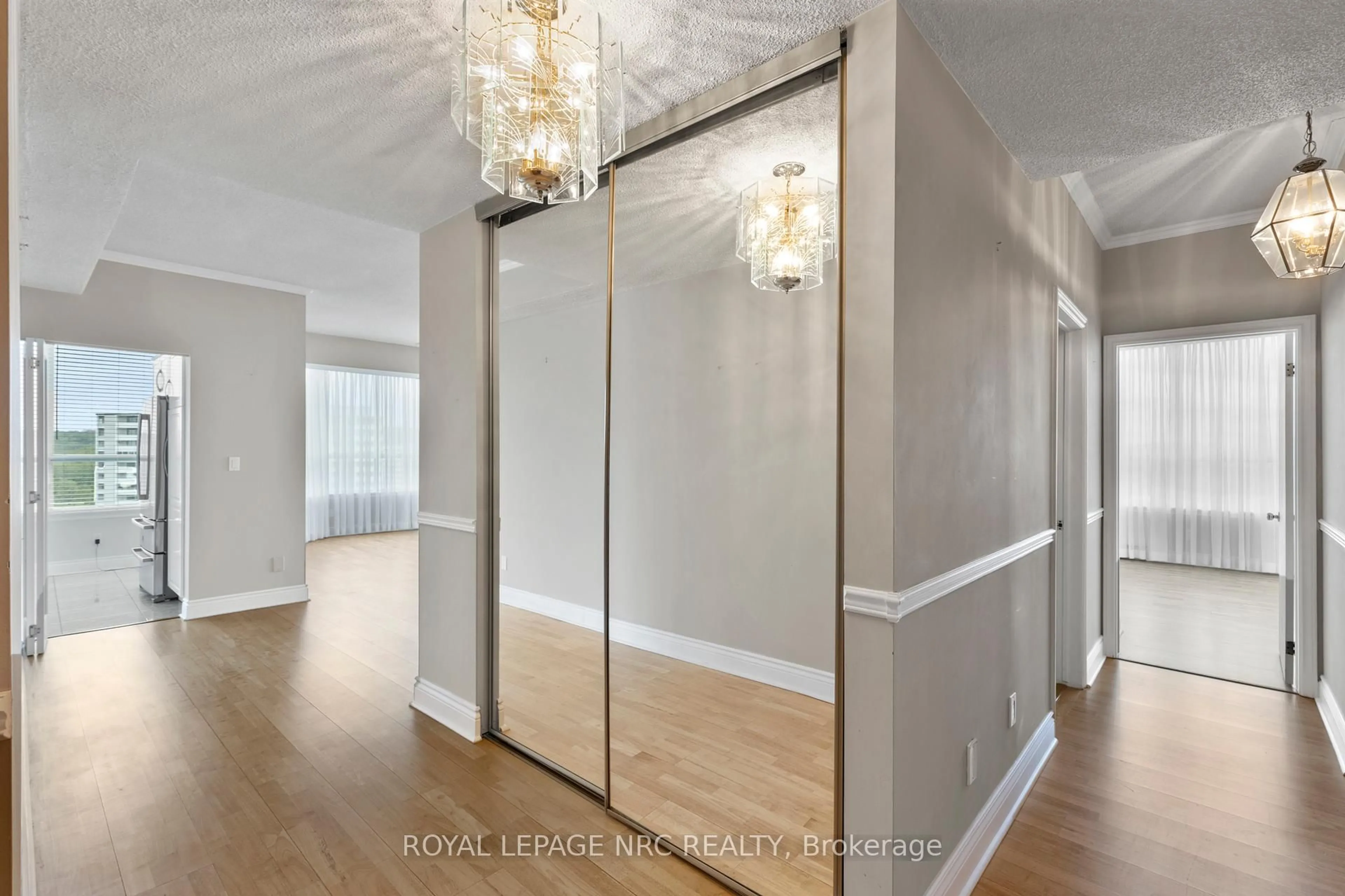 Indoor entryway for 3 Towering Heights Blvd #PH6, St. Catharines Ontario L2T 4A4