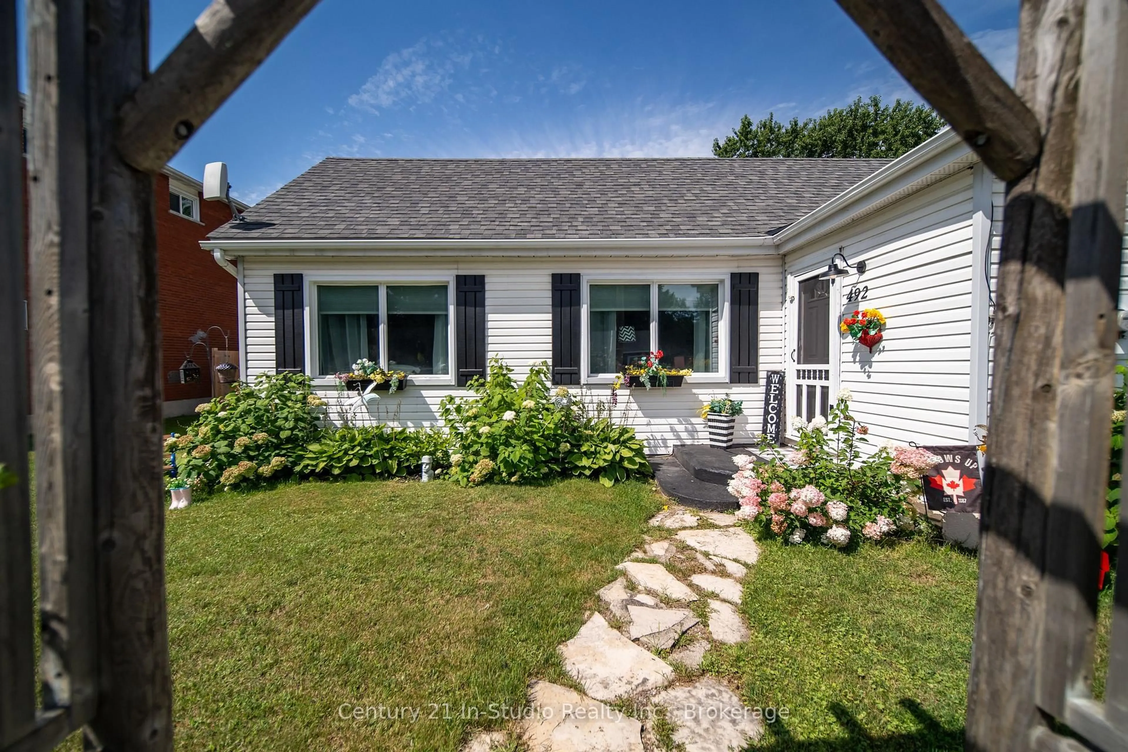 Home with vinyl exterior material, street for 492 BRUCE St, South Bruce Peninsula Ontario N0H 1P0