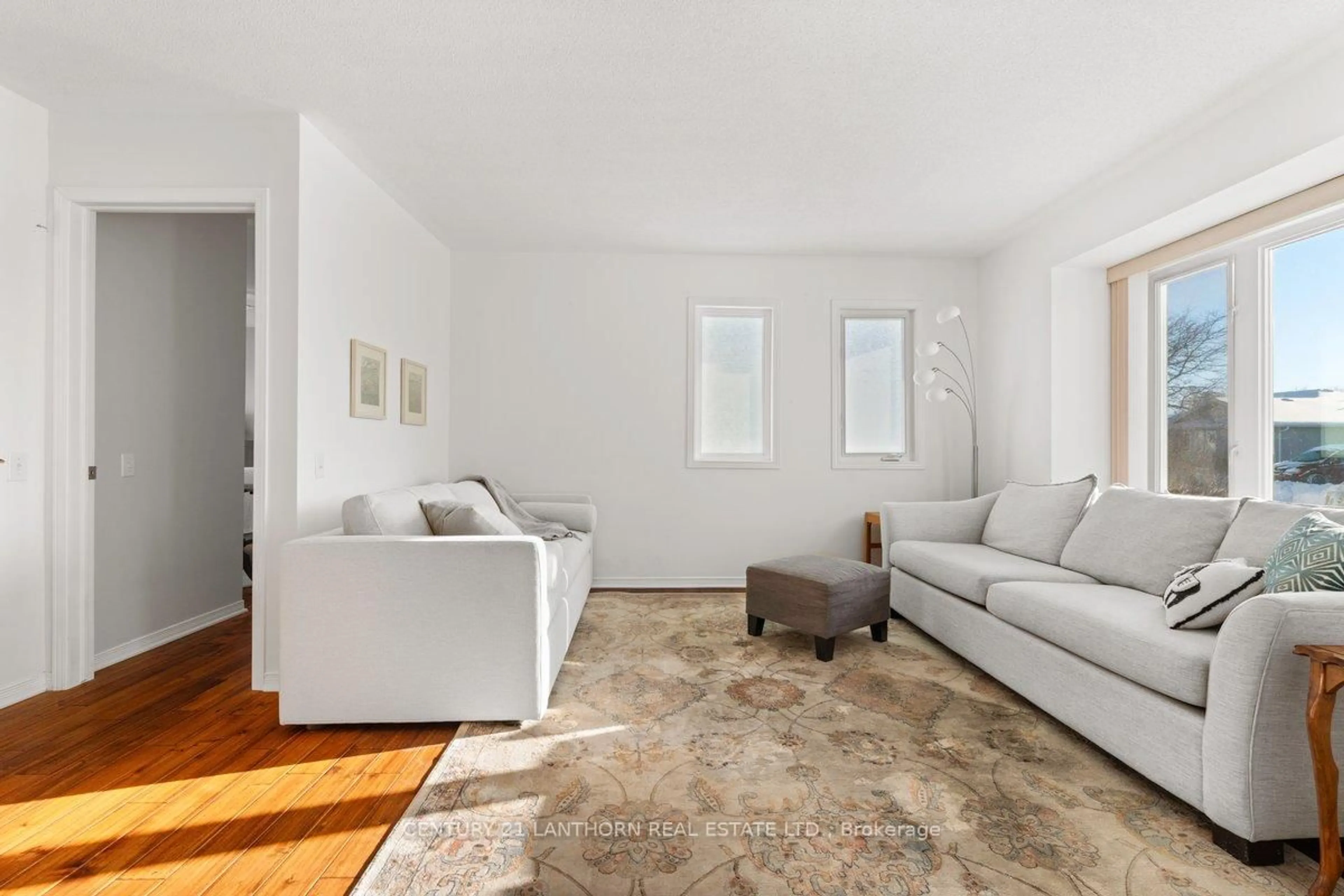 Living room with furniture, unknown for 9 Reynolds Pl, Prince Edward County Ontario K0K 3L0