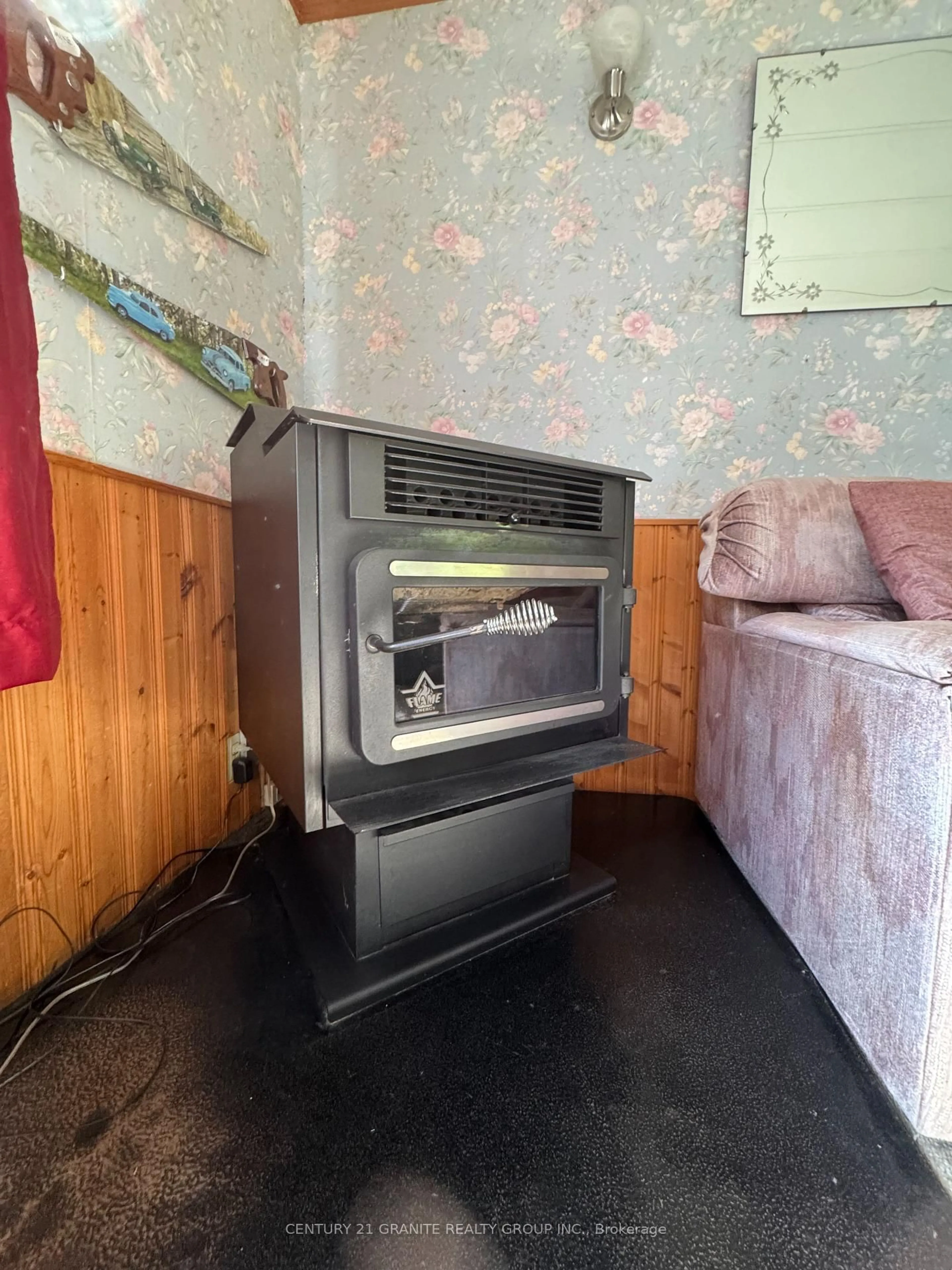 A pic of a room for 1641 Boulter Rd, Maple Leaf Ontario K0L 2R0