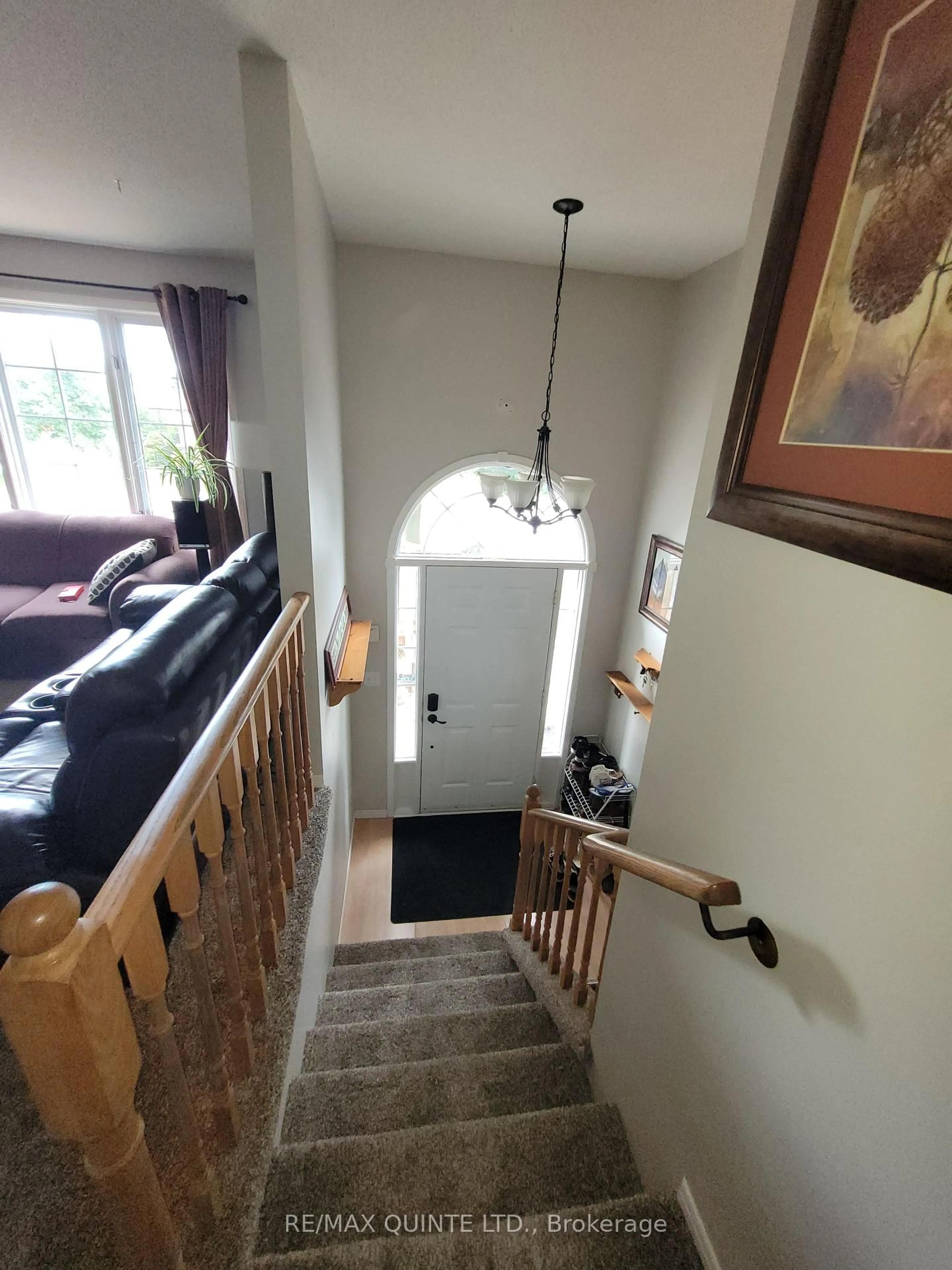 Unknown for 107 University Ave, Belleville Ontario K8N 4X4