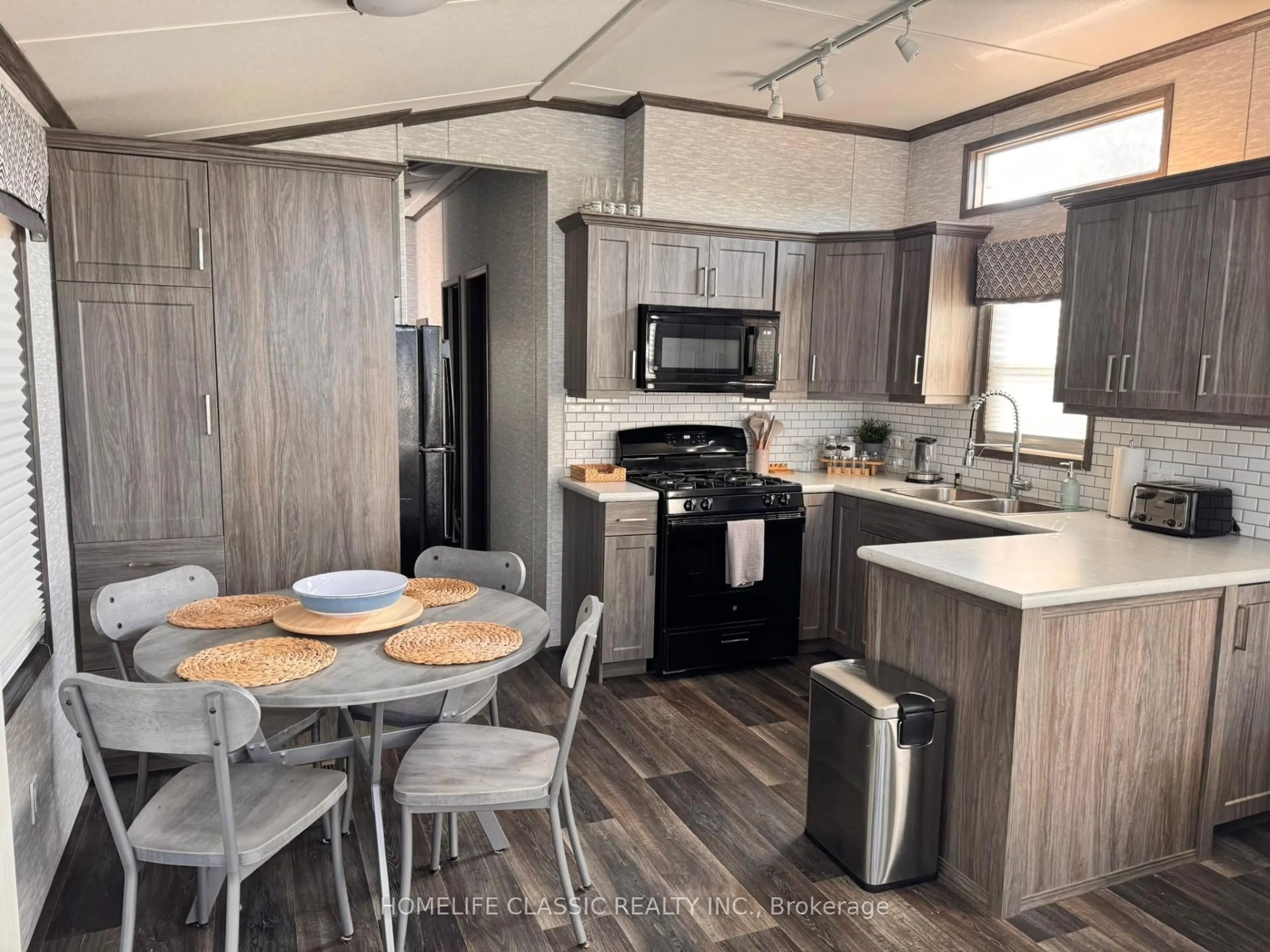 Open concept kitchen, unknown for 2612 Victoria Rd, Kawartha Lakes Ontario K0M 2B0