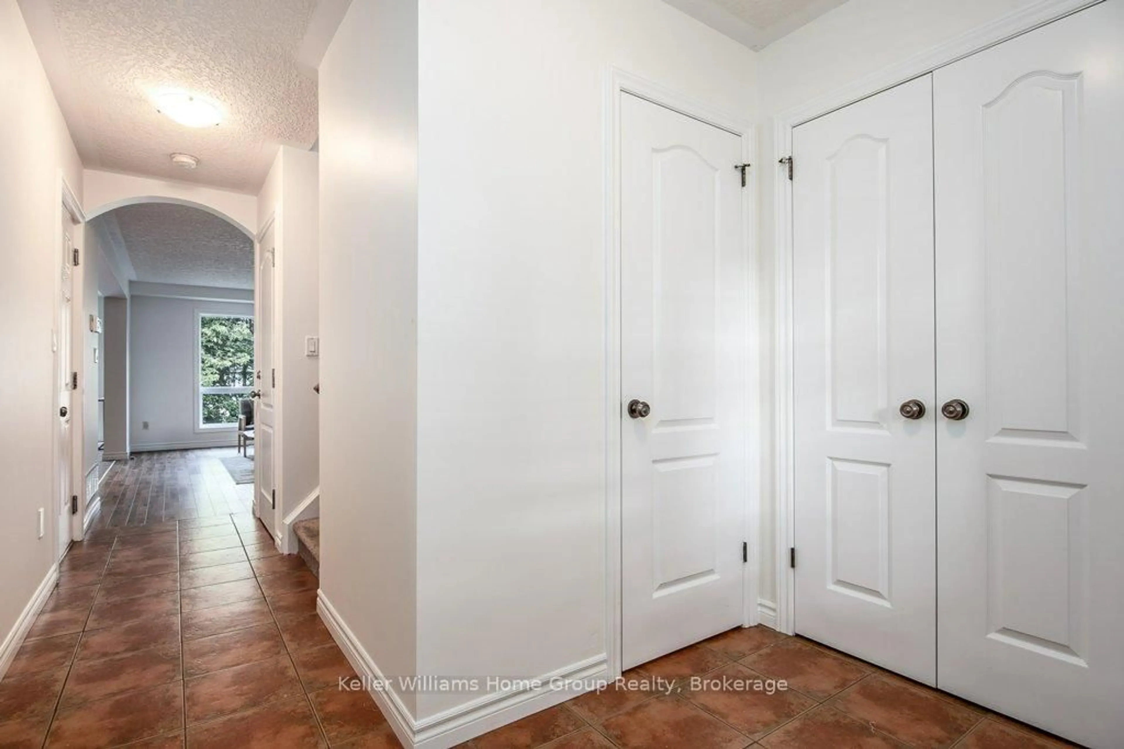 Indoor entryway for 230 Rickson Ave, Guelph Ontario N1G 5H1