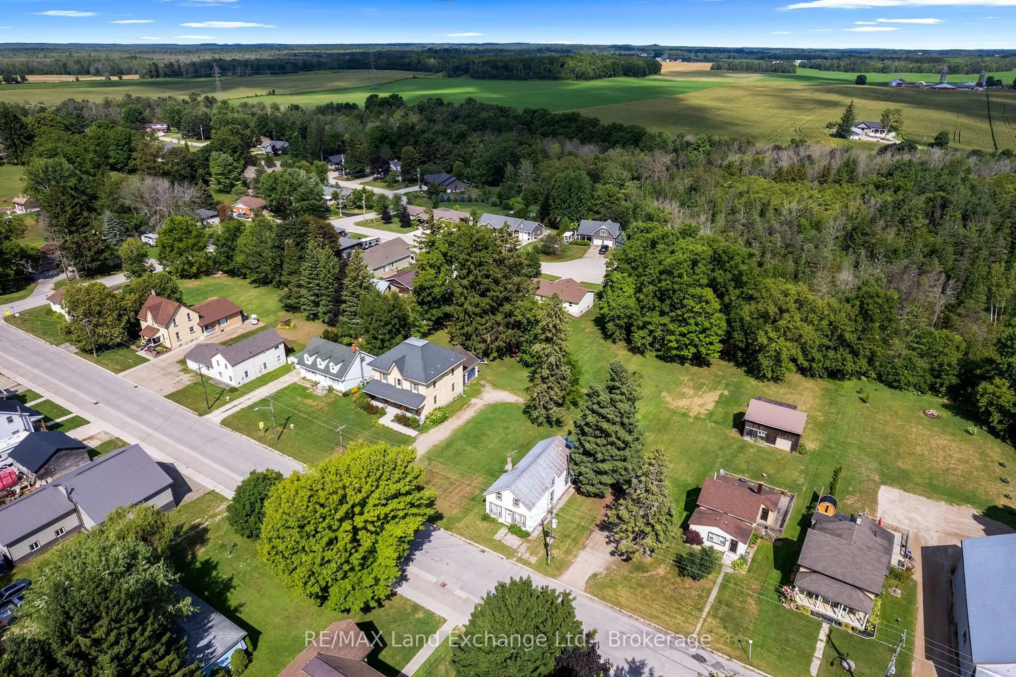 A pic from outside/outdoor area/front of a property/back of a property/a pic from drone, unknown for 16 6 Concession, Brockton Ontario N0G 1K0