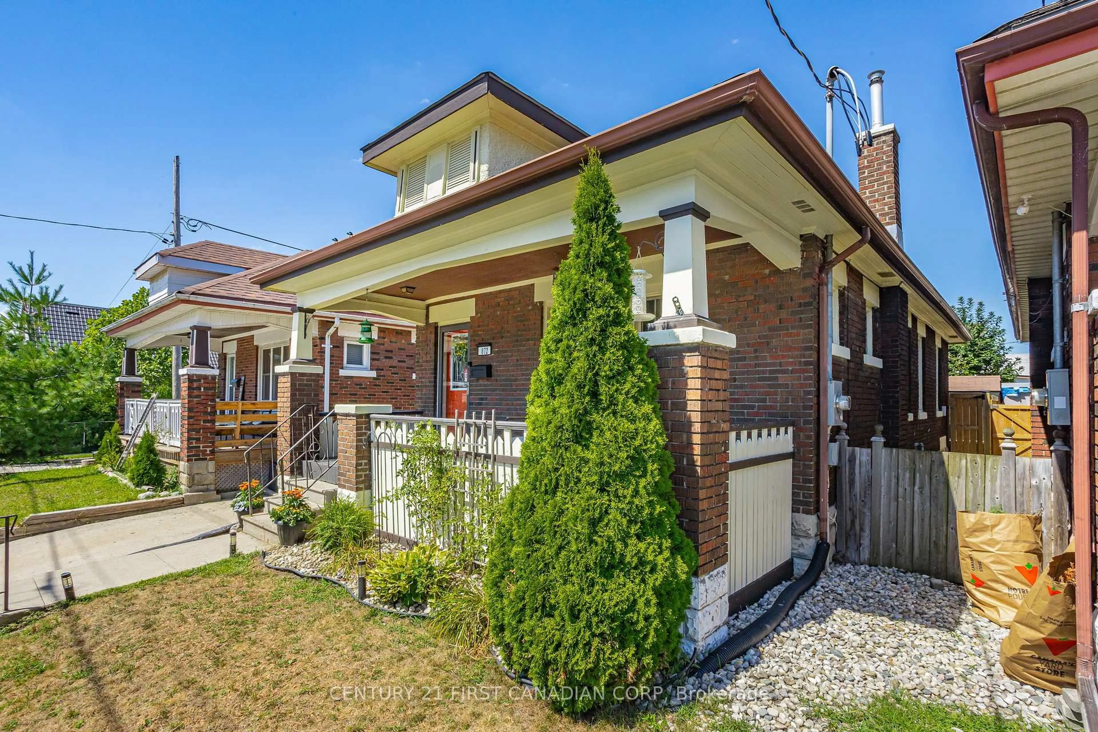 Home with brick exterior material, street for 872 Lovett St, London East Ontario N5Z 1N5