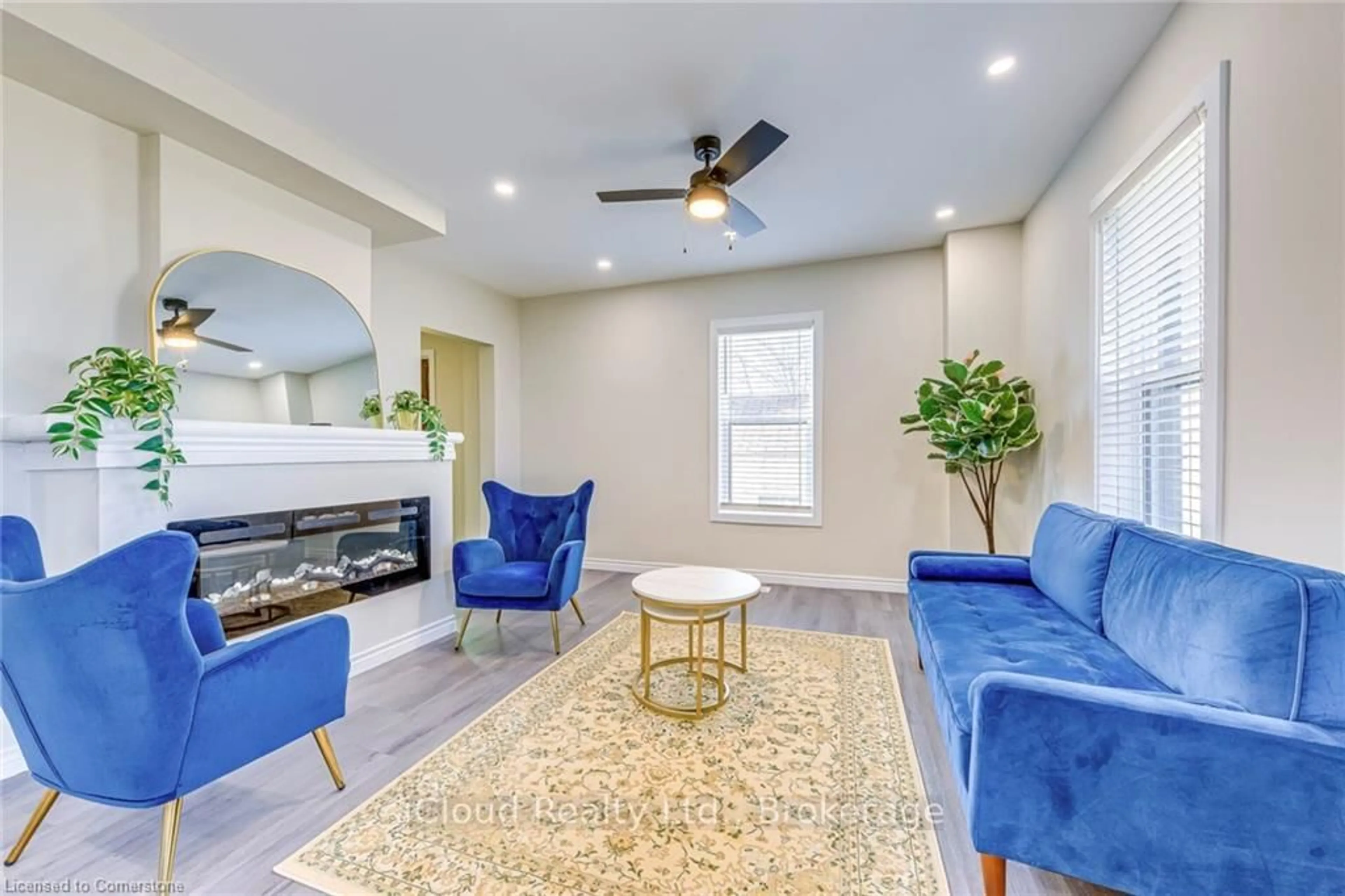 Living room with furniture, unknown for 3590 Lakeshore Rd, Lincoln Ontario L0R 1B1