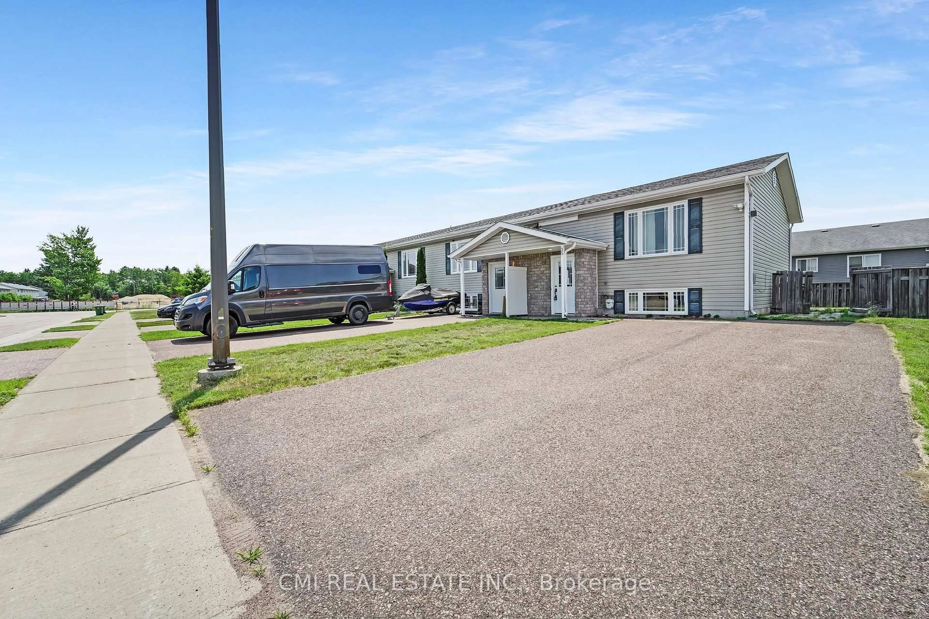 A pic from outside/outdoor area/front of a property/back of a property/a pic from drone, street for 35 Renfrew St, Petawawa Ontario K8H 0A6