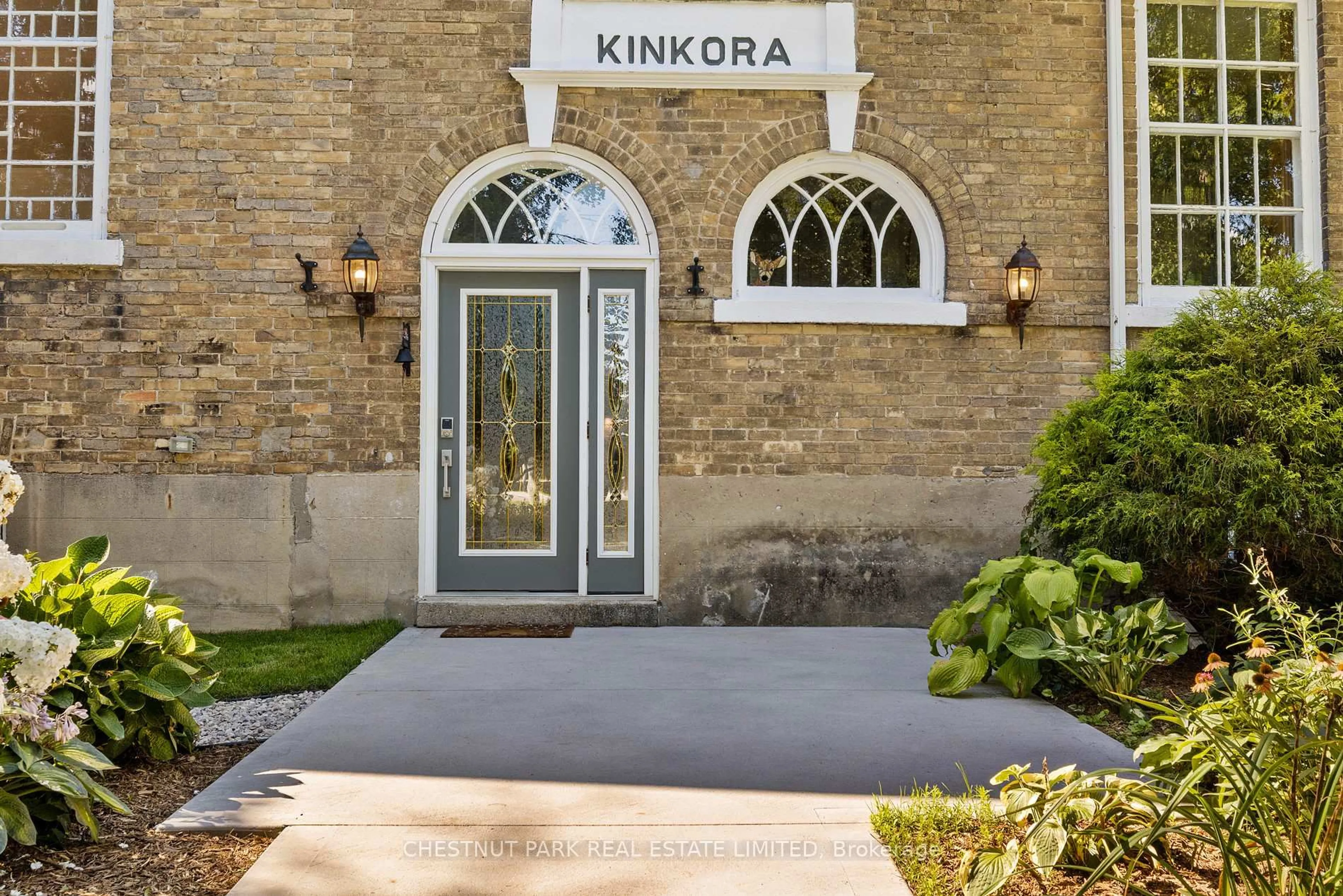 Indoor entryway for 4588 Road 145 Rd, Perth East Ontario N0K 1X0