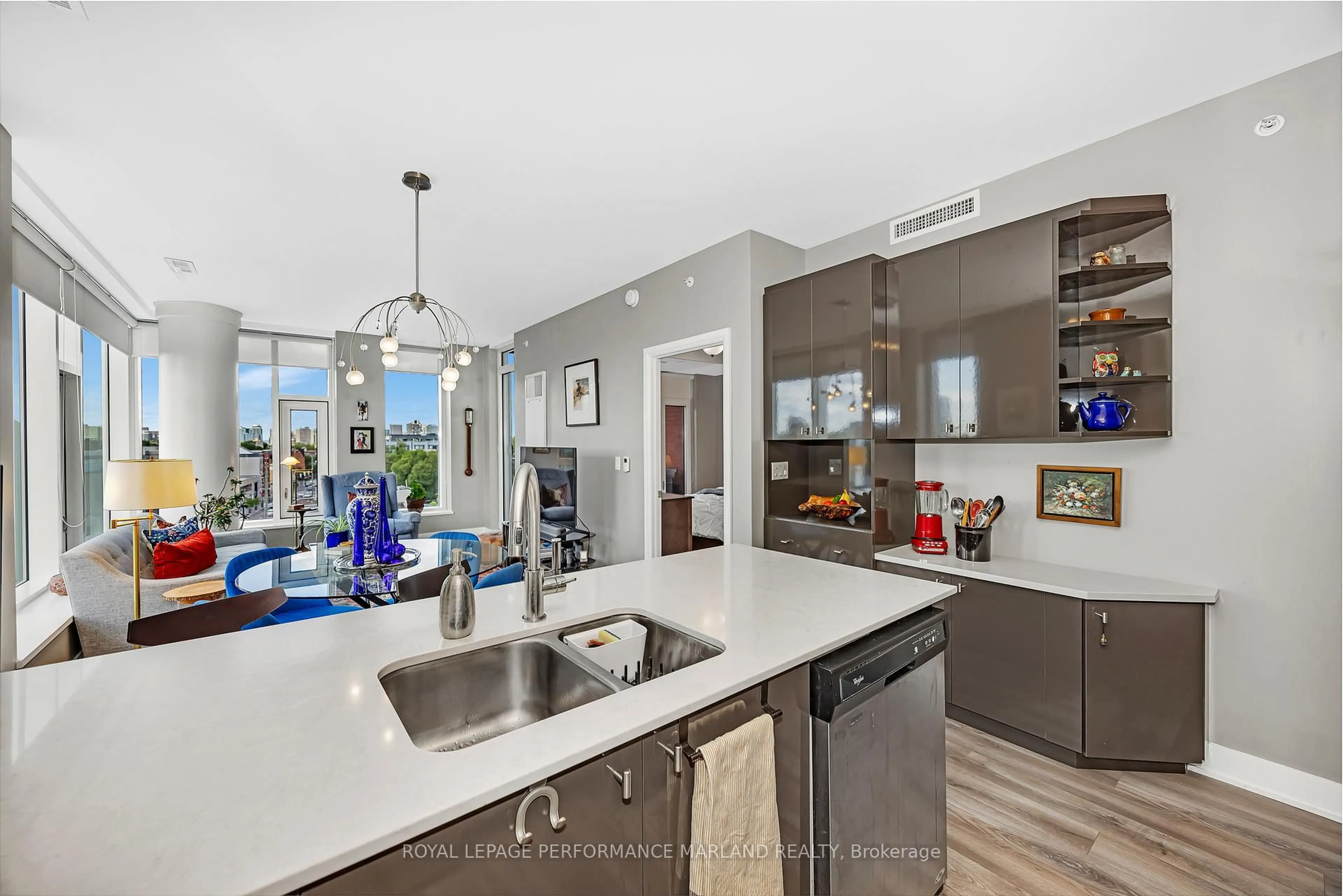 Open concept kitchen, ceramic/tile floor for 118 Holmwood Ave #607, Ottawa Ontario K1S 5J5