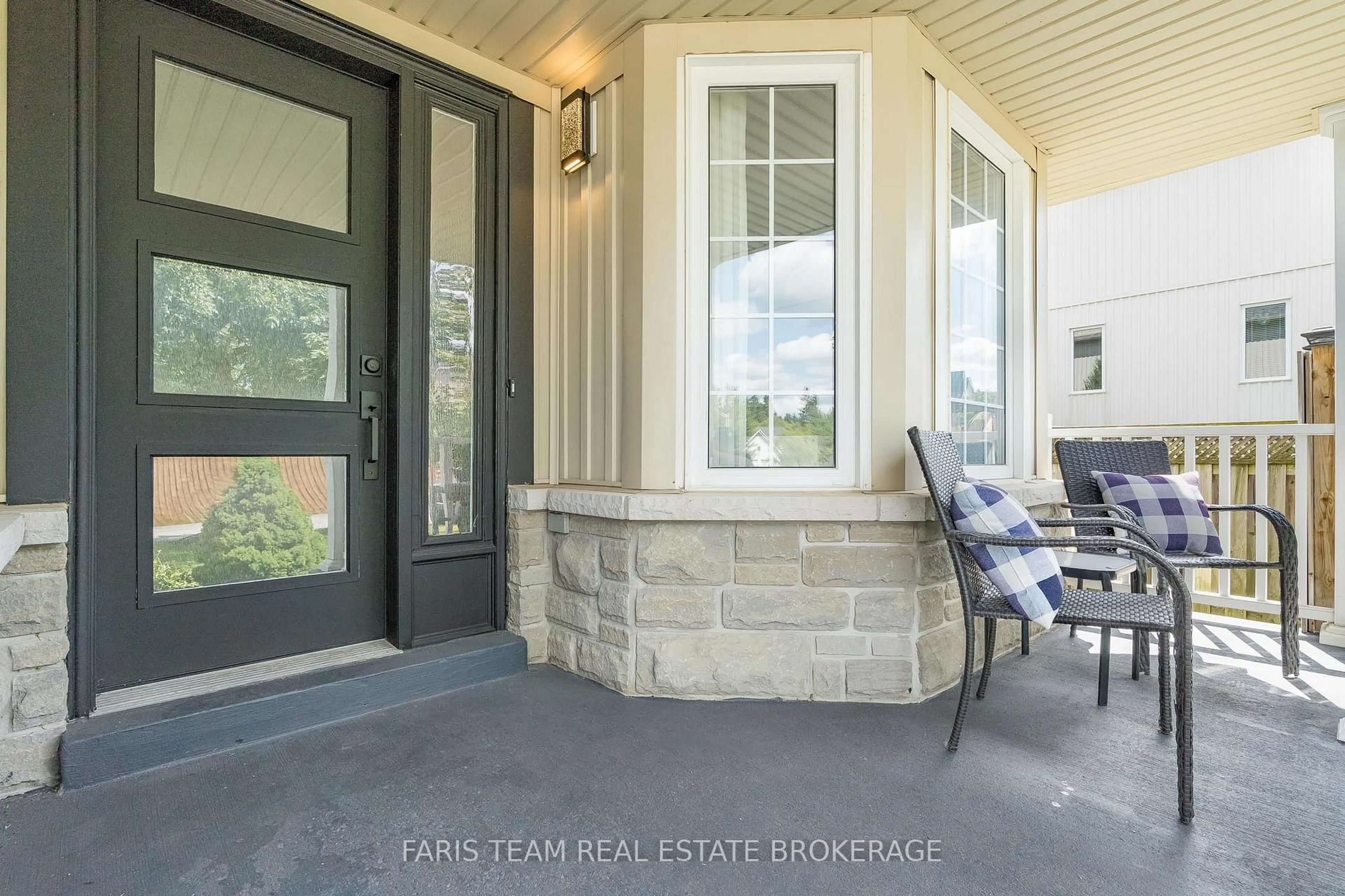 Indoor entryway for 778 Greenwood Cres, Shelburne Ontario L0N 1S2