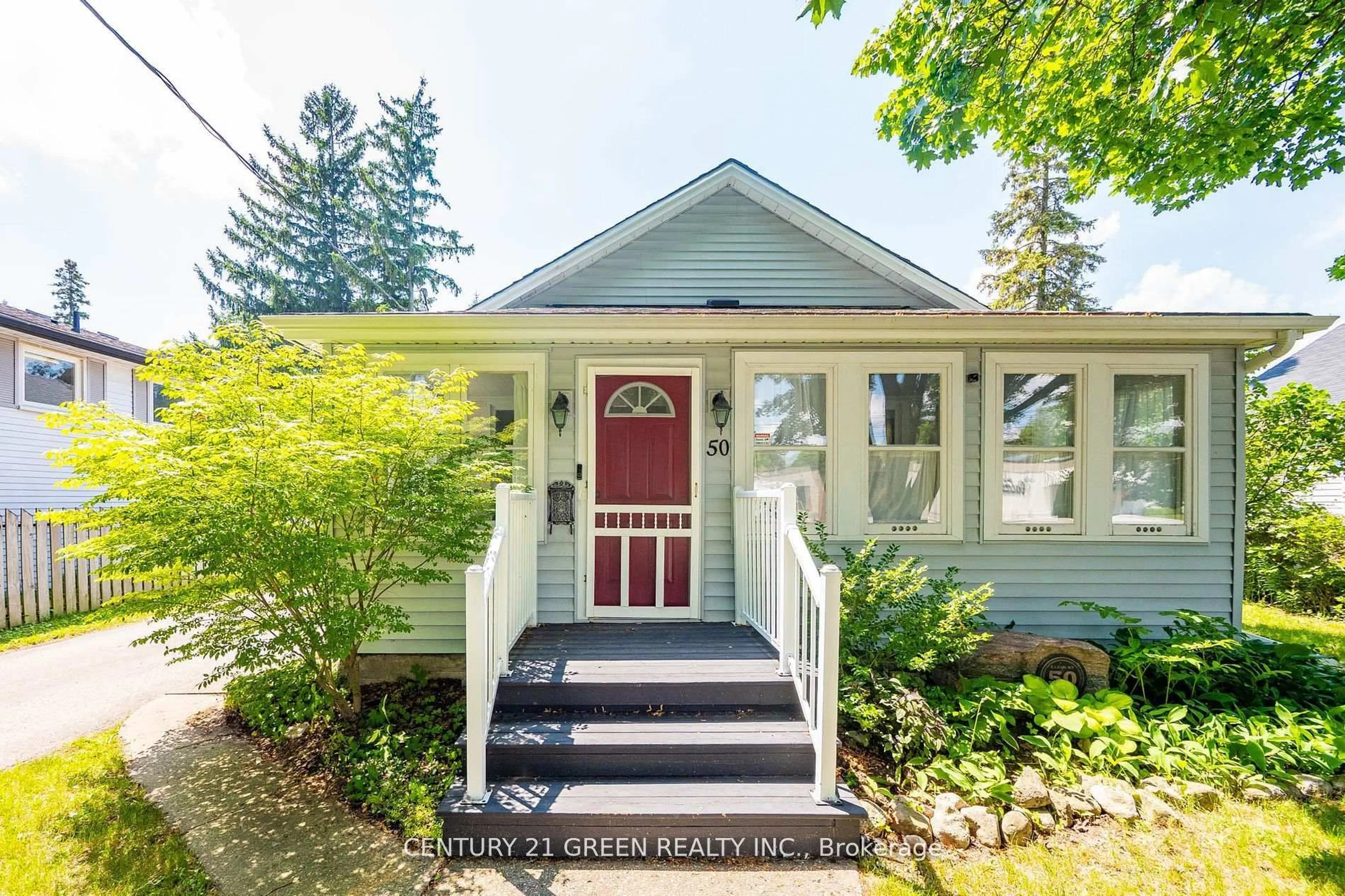 Home with vinyl exterior material, street for 50 Elgin St, Cambridge Ontario N1R 5G5