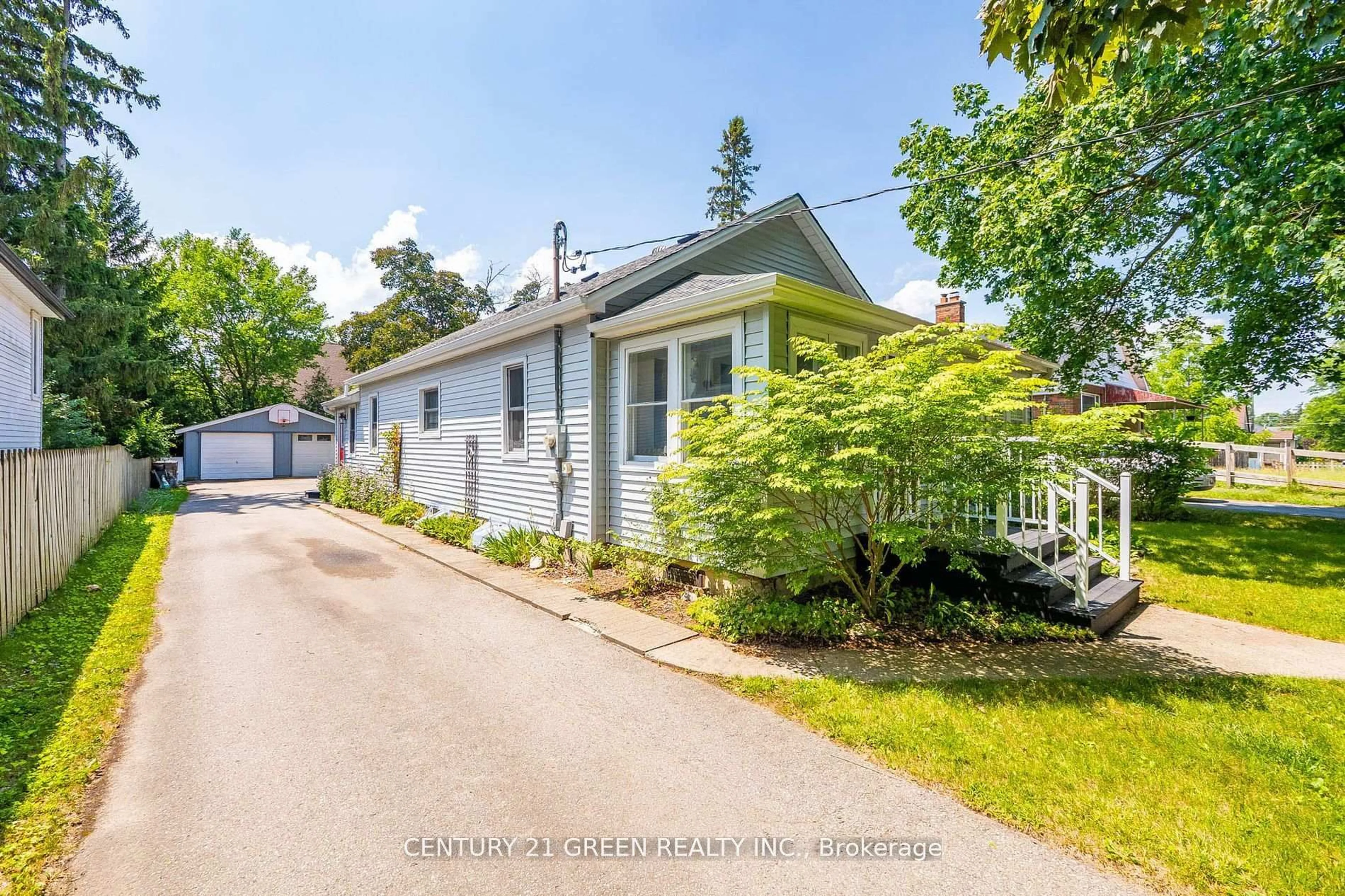 Unknown for 50 Elgin St, Cambridge Ontario N1R 5G5